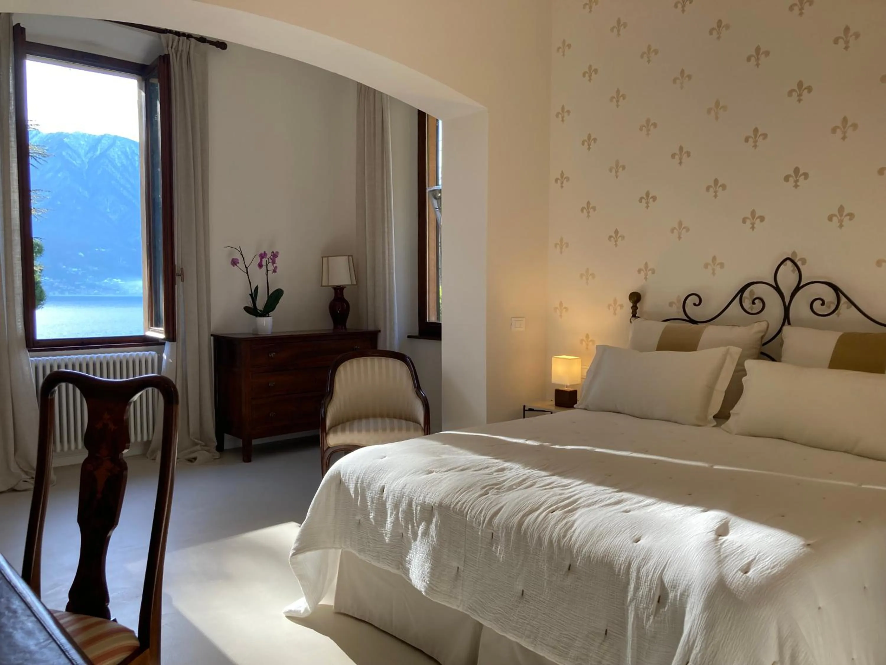 Bedroom, Bed in Villa Lina