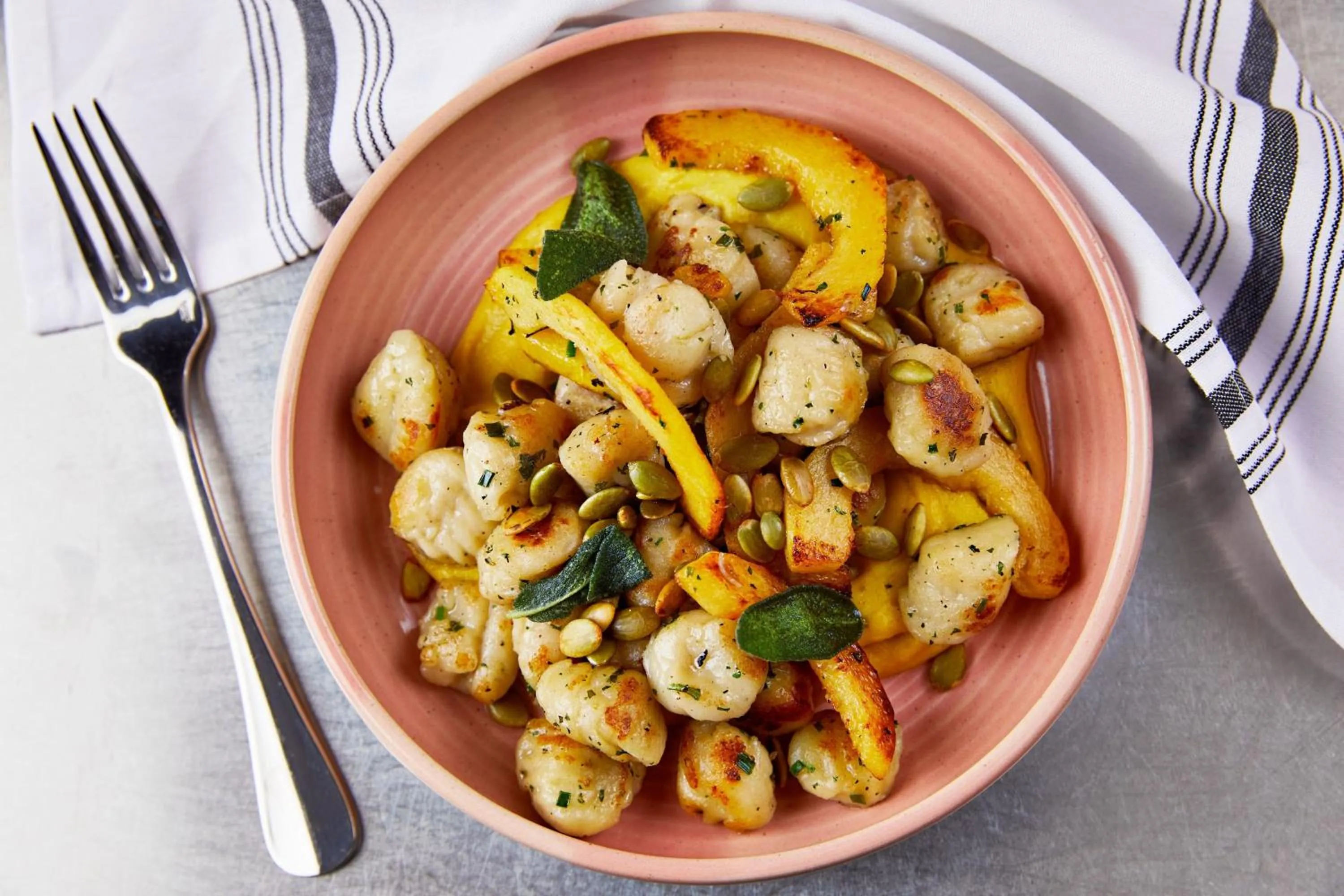 Restaurant/places to eat in Renaissance Nashville Hotel