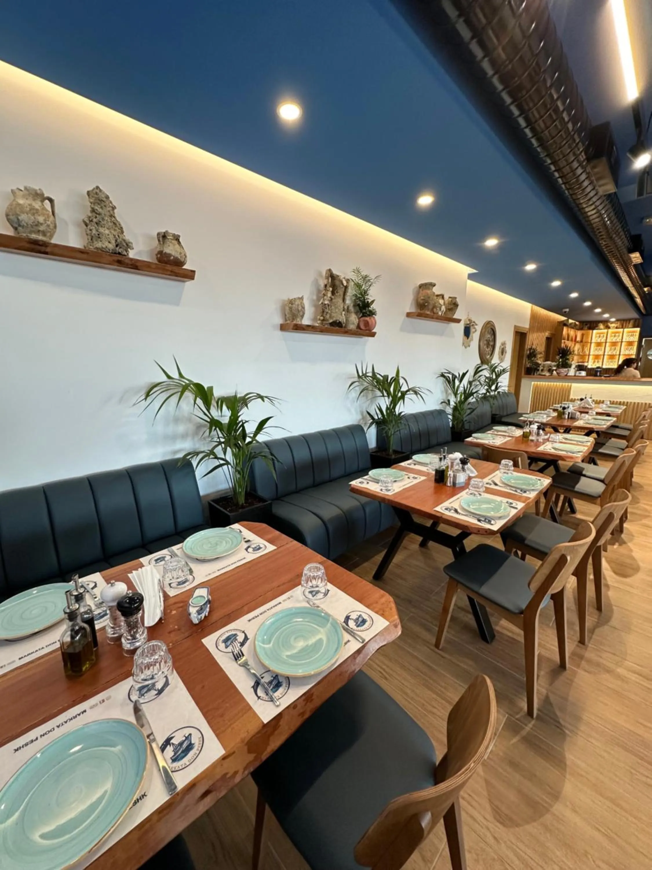 Restaurant/places to eat in Relax Mea Hotel