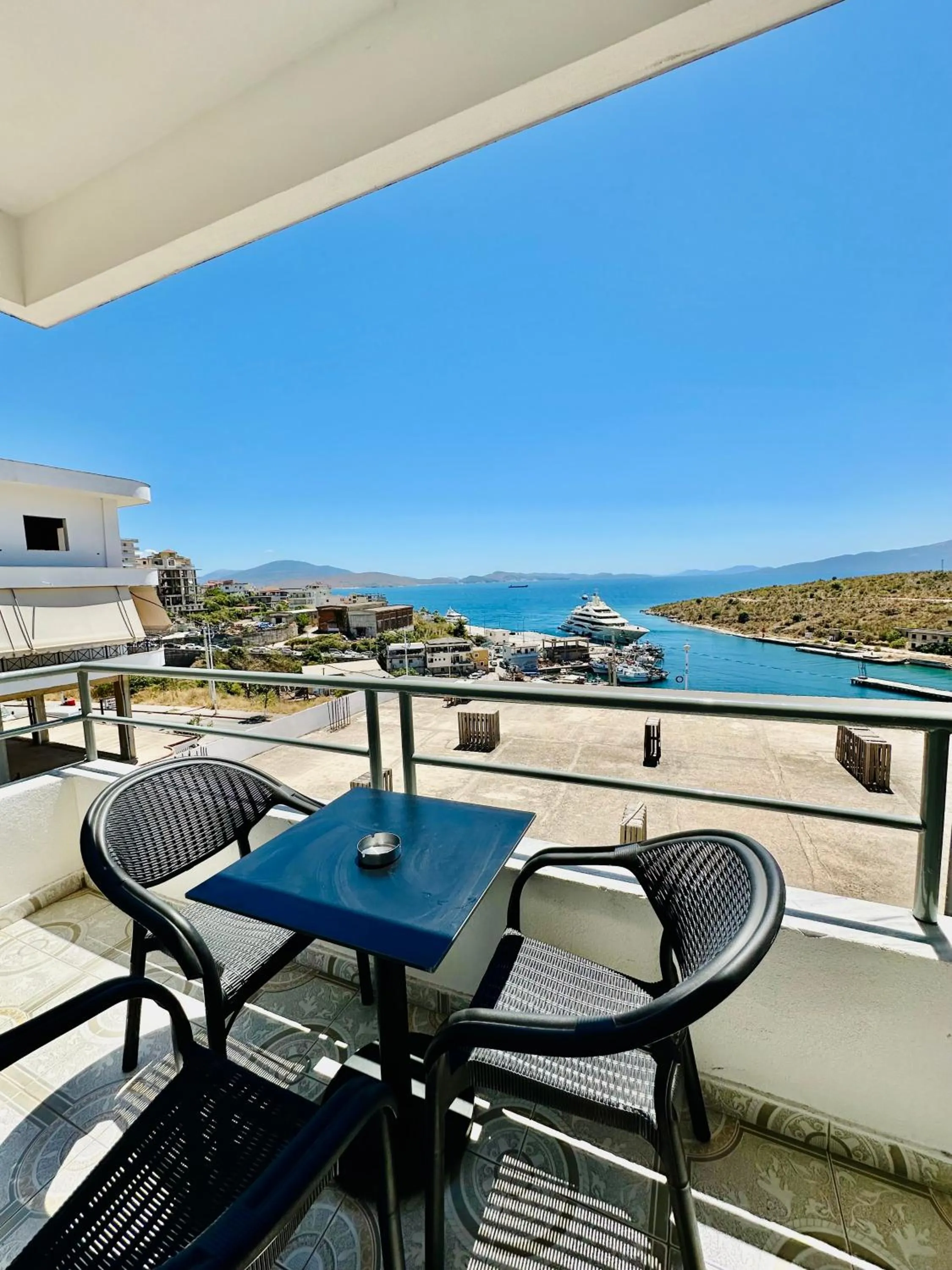 Balcony/Terrace in Relax Mea Hotel