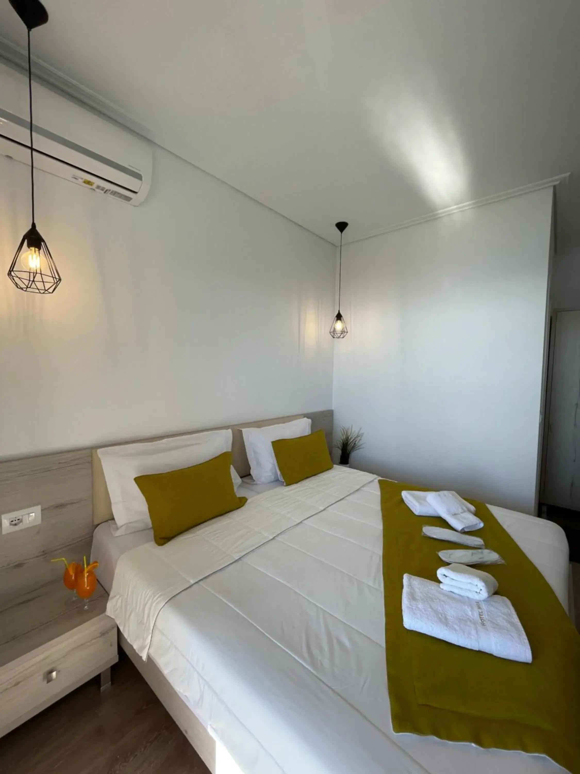 Double or Twin Room with Side Sea View in Relax Mea Hotel Double or Twin Room with Side Sea View in Relax Mea Hotel