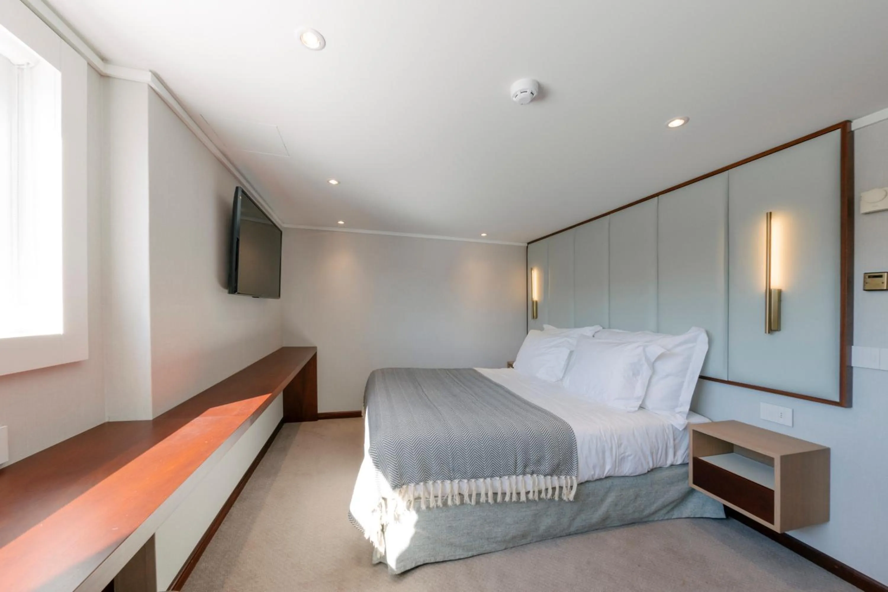 Bed in Costa do Sal Hotel Boat Lounge