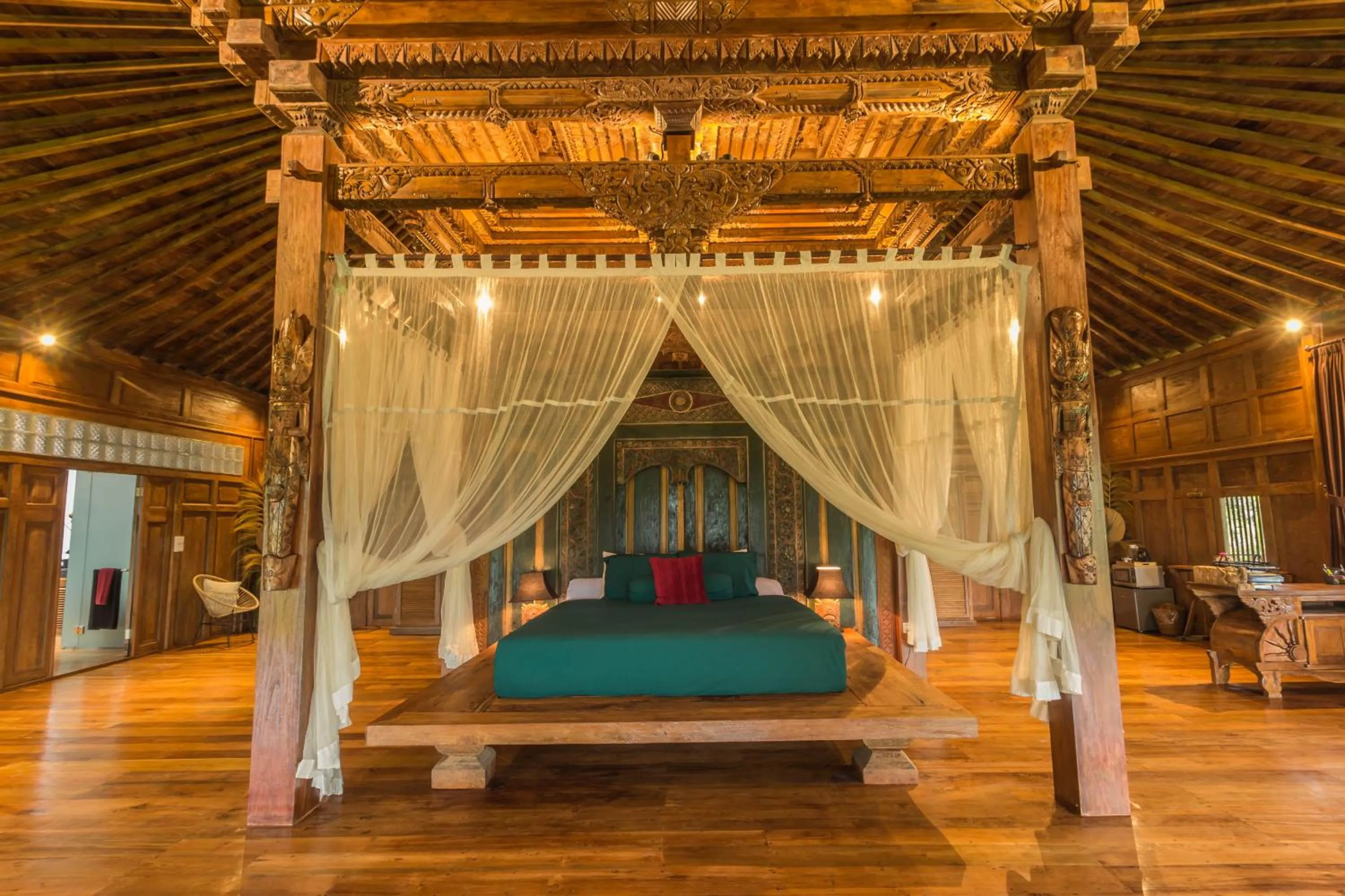 Bed in Masakali Retreat