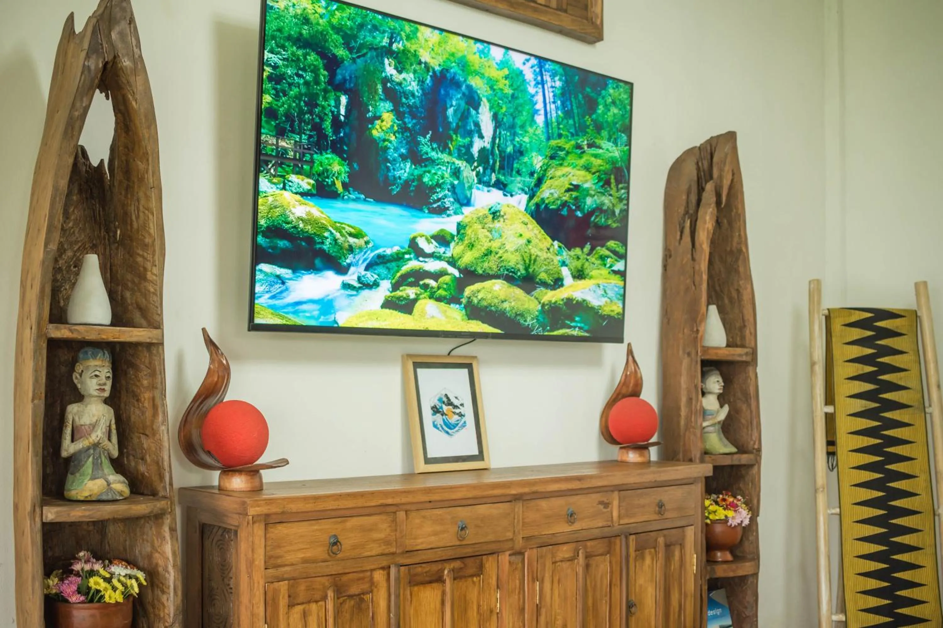 TV and multimedia in Masakali Retreat