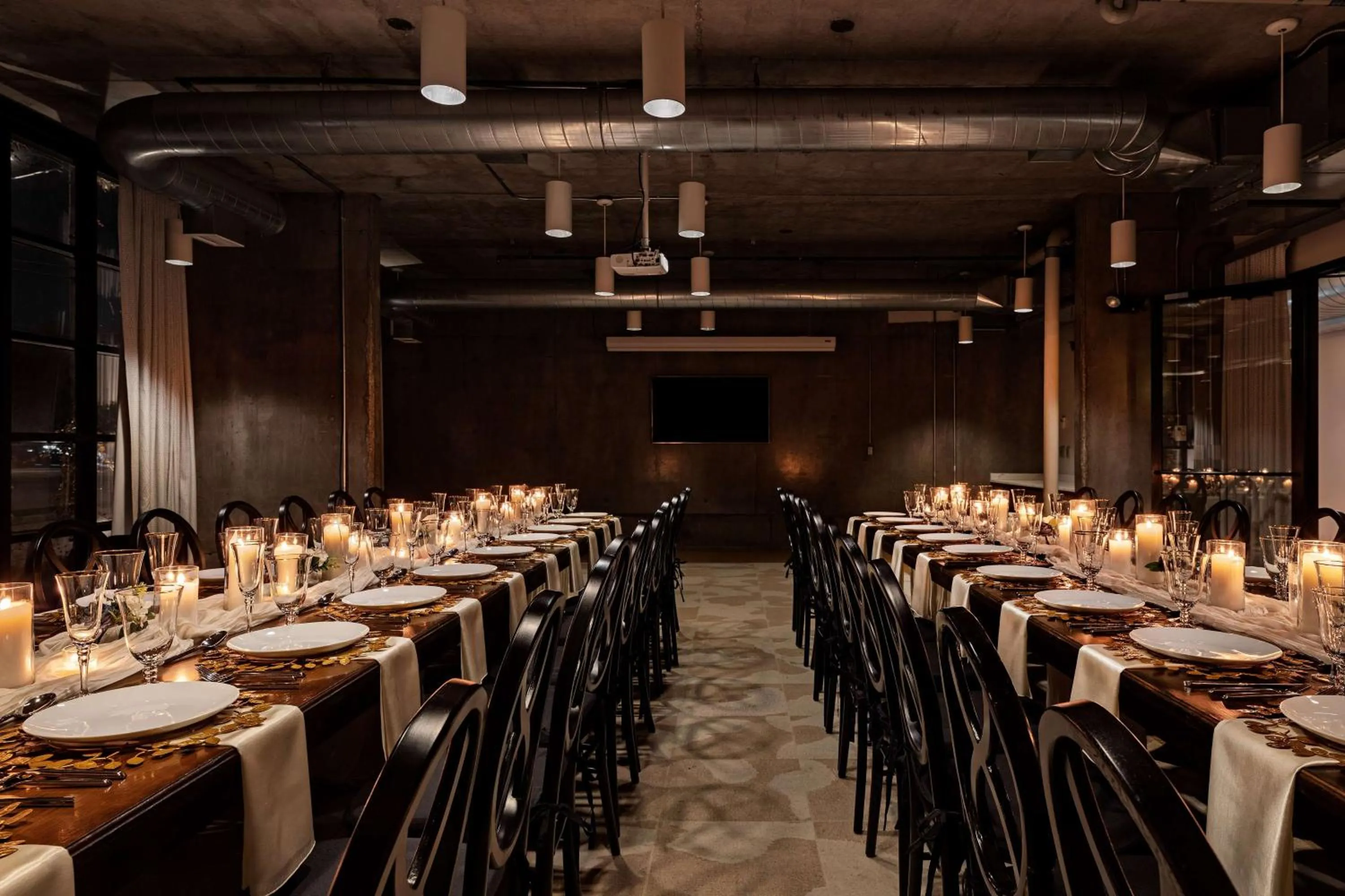 Meeting/conference room in The LOOM Hotel, Tapestry Collection by Hilton