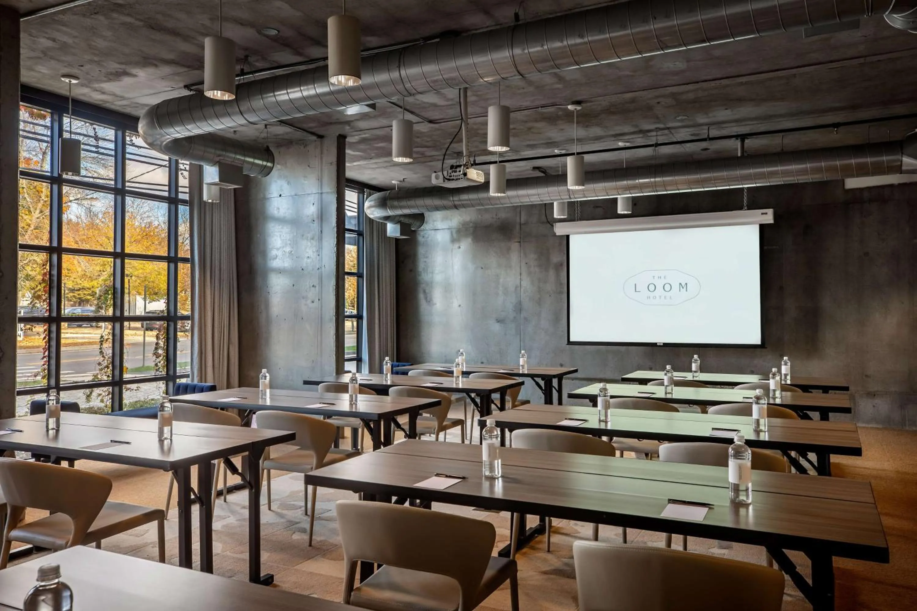 Meeting/conference room in The LOOM Hotel, Tapestry Collection by Hilton