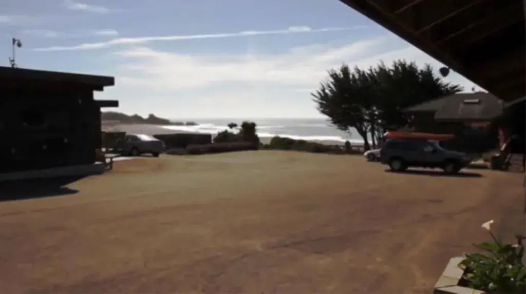 Facade/entrance in Gualala Surf Inn on the ocean bluff Facade/entrance in Gualala Surf Inn on the ocean bluff