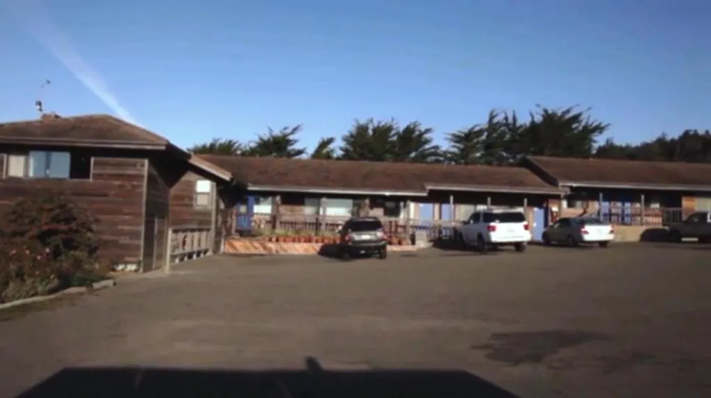 Facade/entrance in Gualala Surf Inn on the ocean bluff