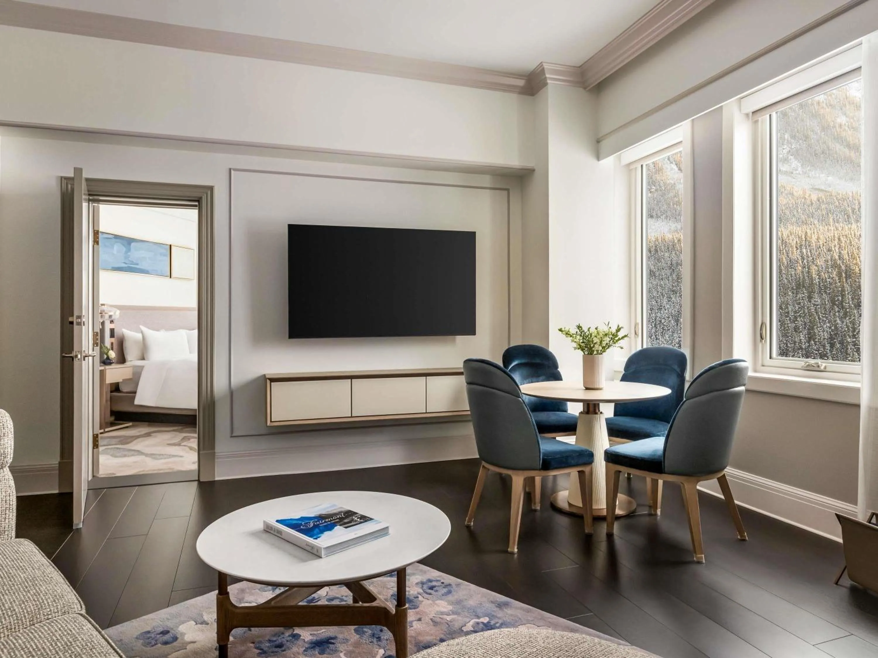 Bedroom in Fairmont Château Lake Louise