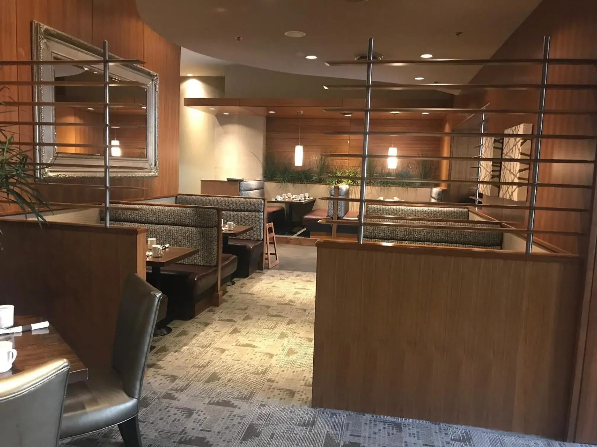 Restaurant/places to eat in Best Western Premier Chateau Granville Hotel & Suites & Conference Centre Restaurant/places to eat in Best Western Premier Chateau Granville Hotel & Suites & Conference Centre