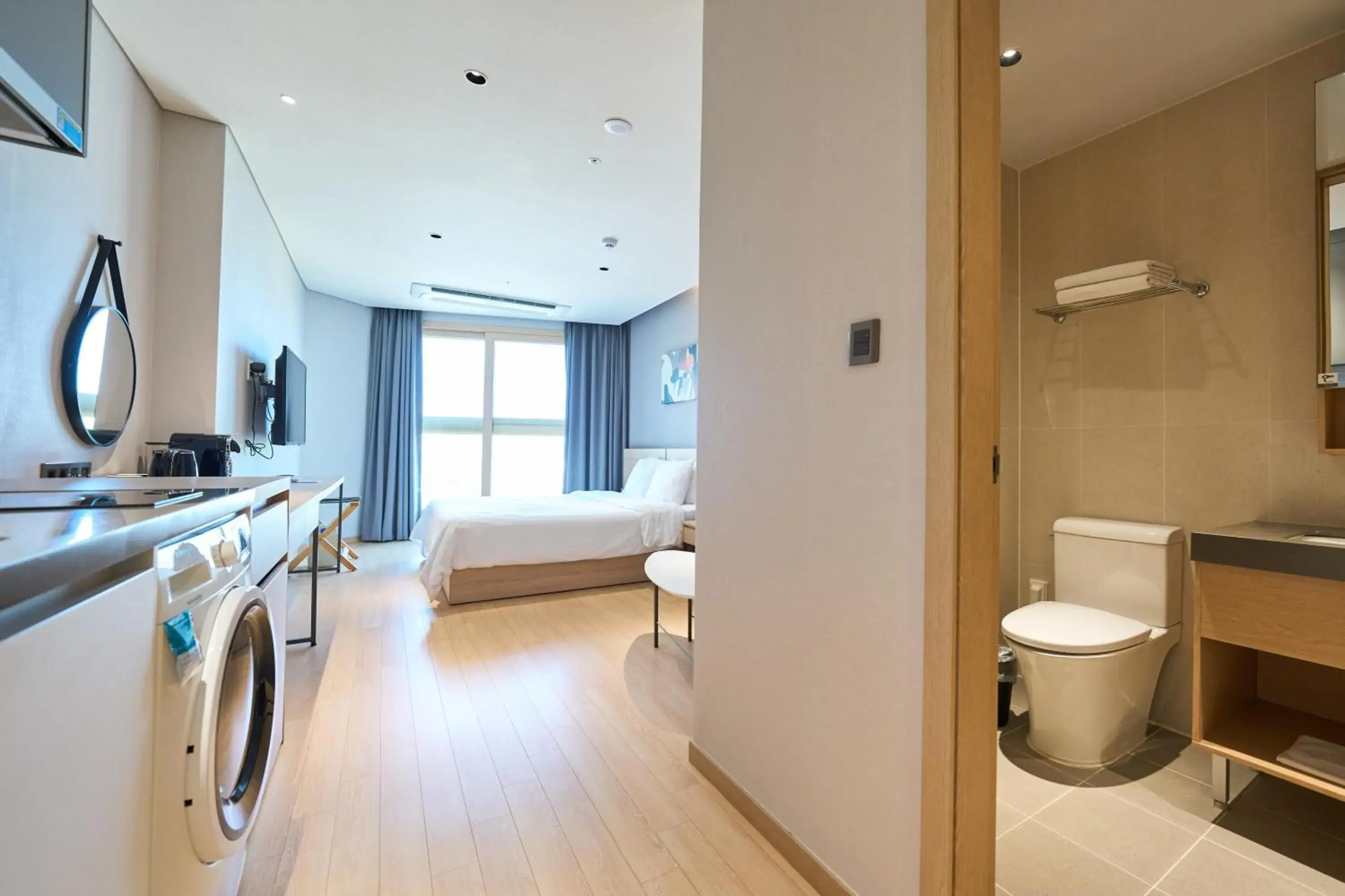 Photo of the whole room in Chestertons Sokcho Photo of the whole room in Chestertons Sokcho