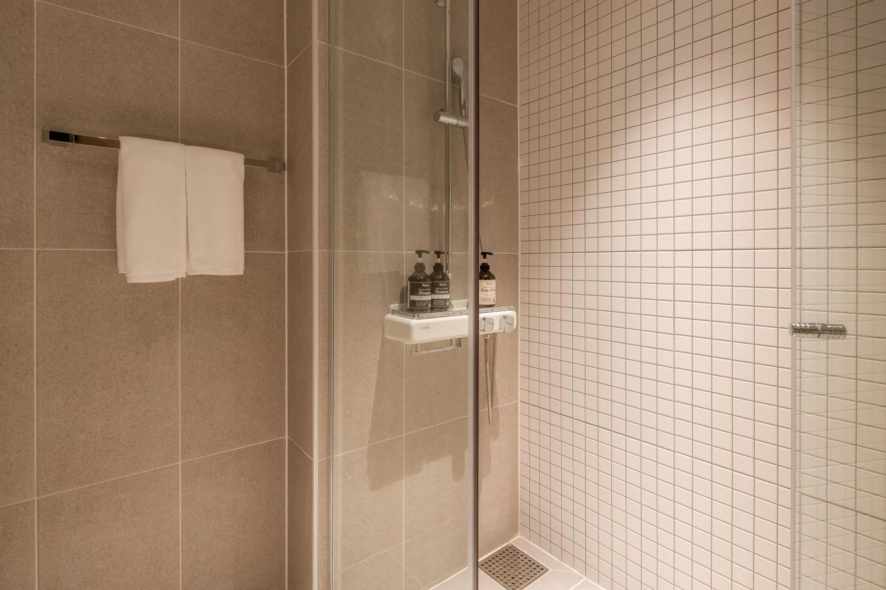 Bathroom in Chestertons Sokcho