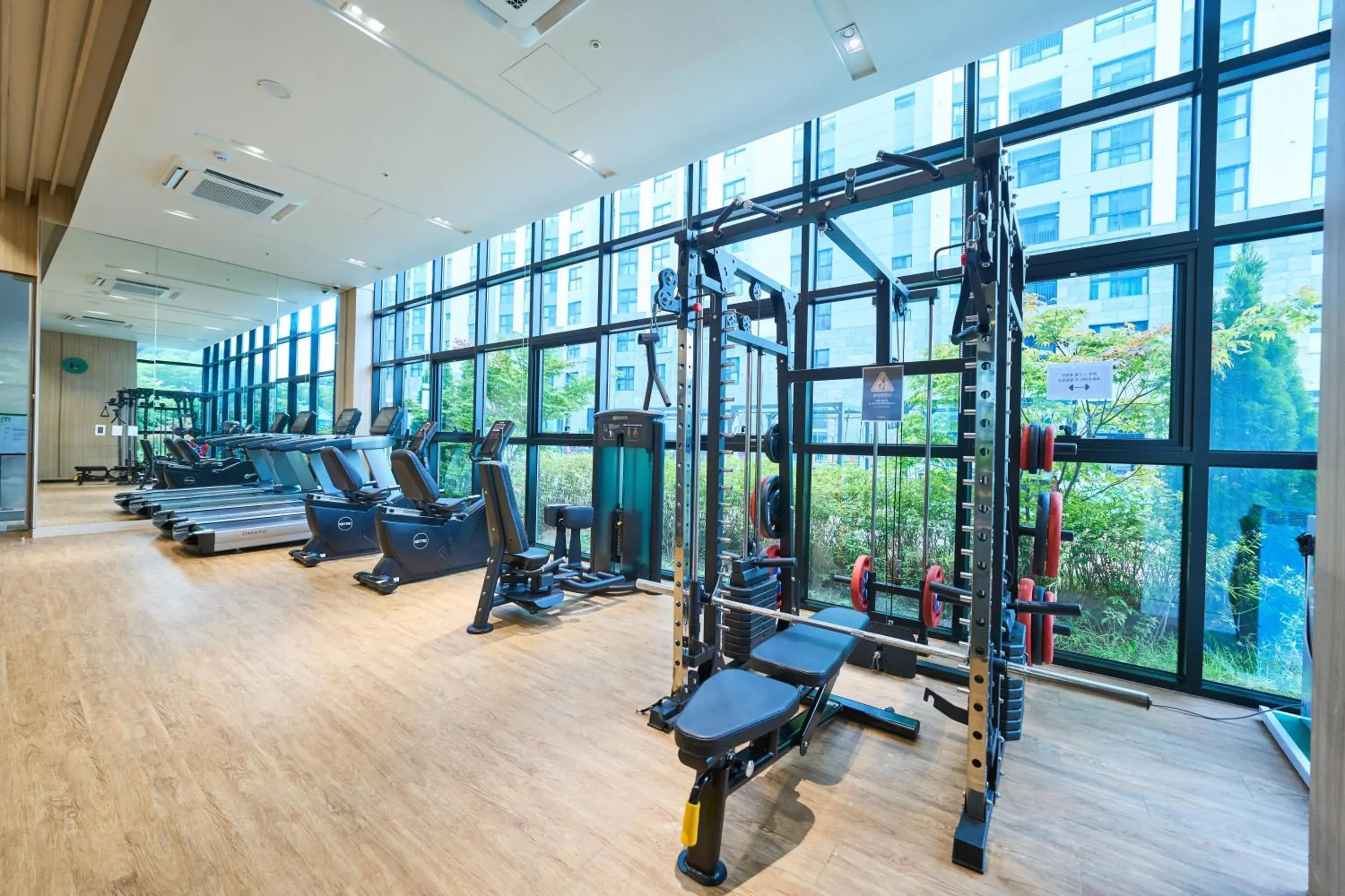 Fitness centre/facilities in Chestertons Sokcho Fitness centre/facilities in Chestertons Sokcho