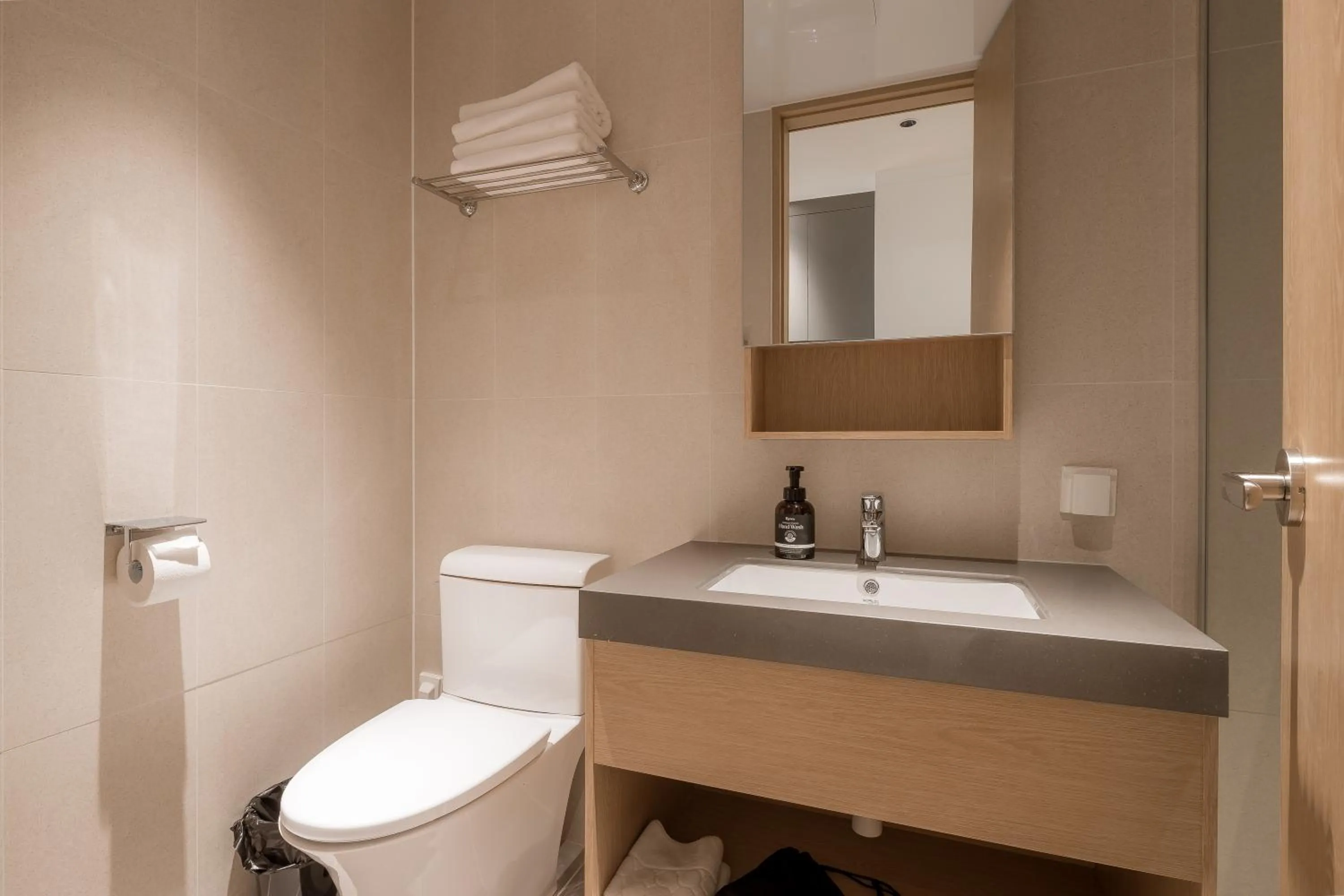 Bathroom in Chestertons Sokcho