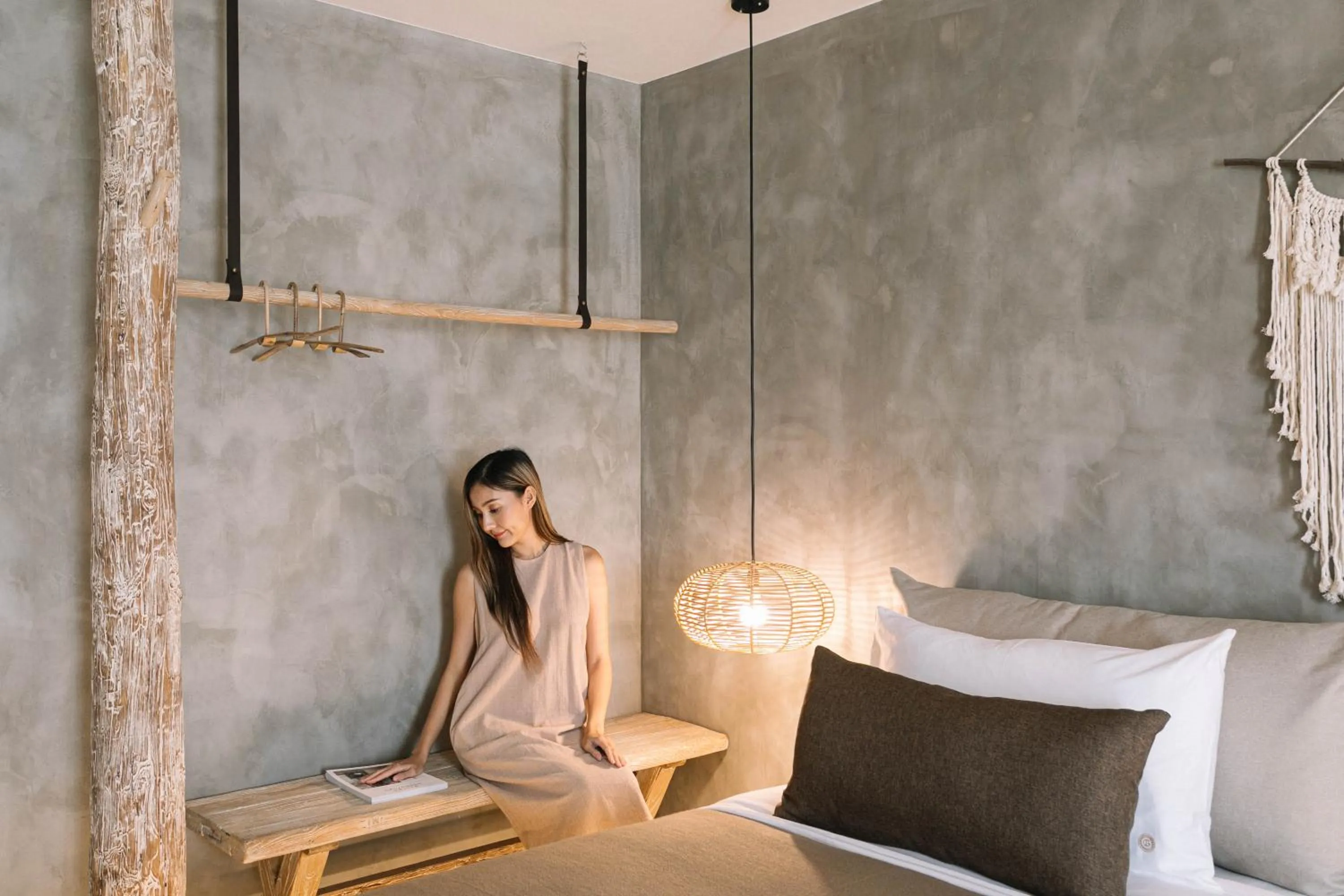 People, Bed in Glory Wabi Sabi Hotel 清迈古城荣耀侘寂酒店