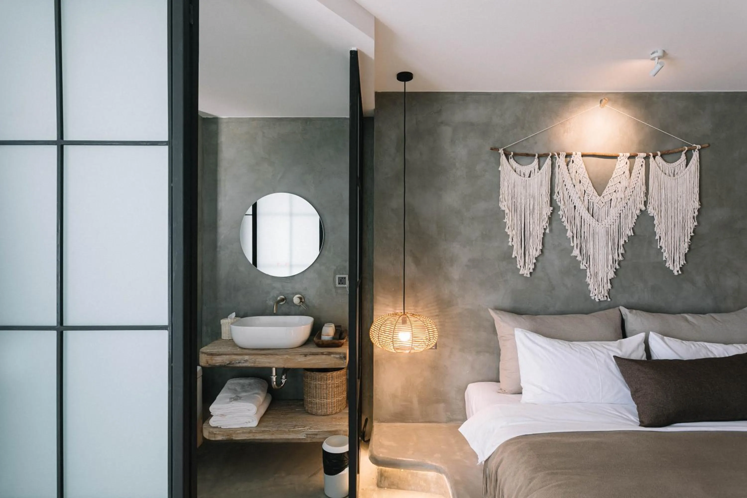 Bed in Glory Wabi Sabi Hotel 清迈古城荣耀侘寂酒店