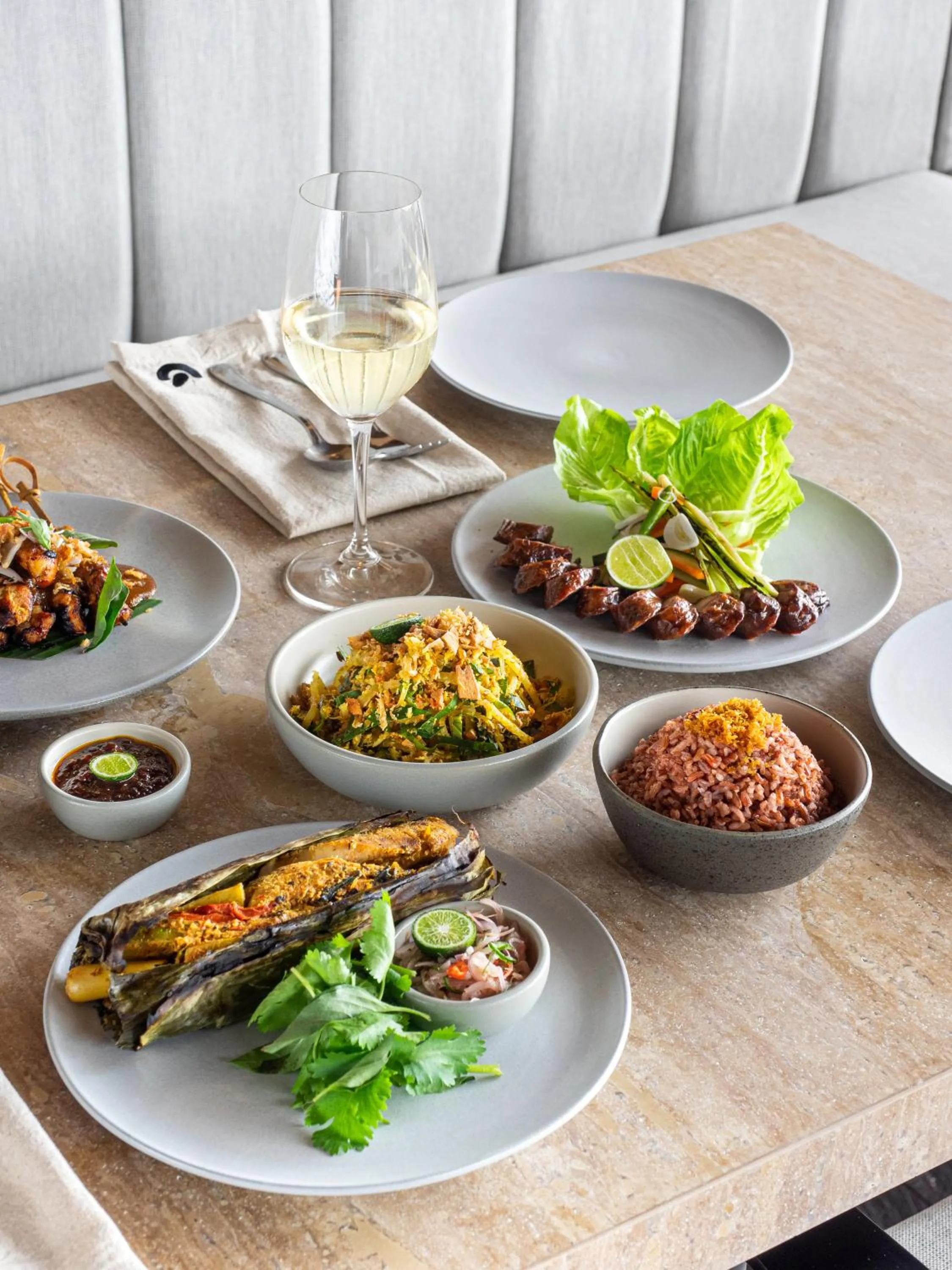 Restaurant/places to eat in Munduk Cabins