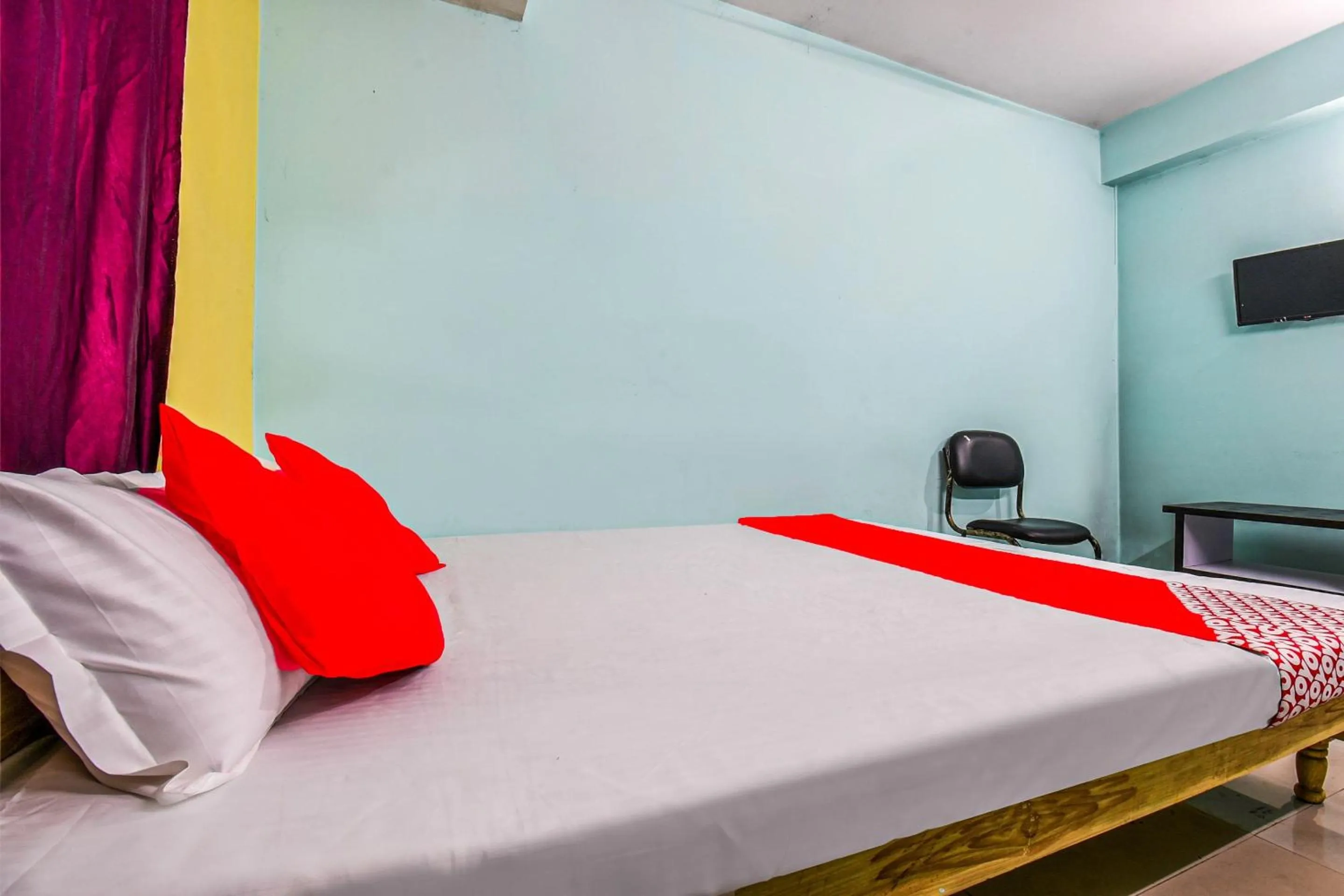 Bedroom in Hotel O River View