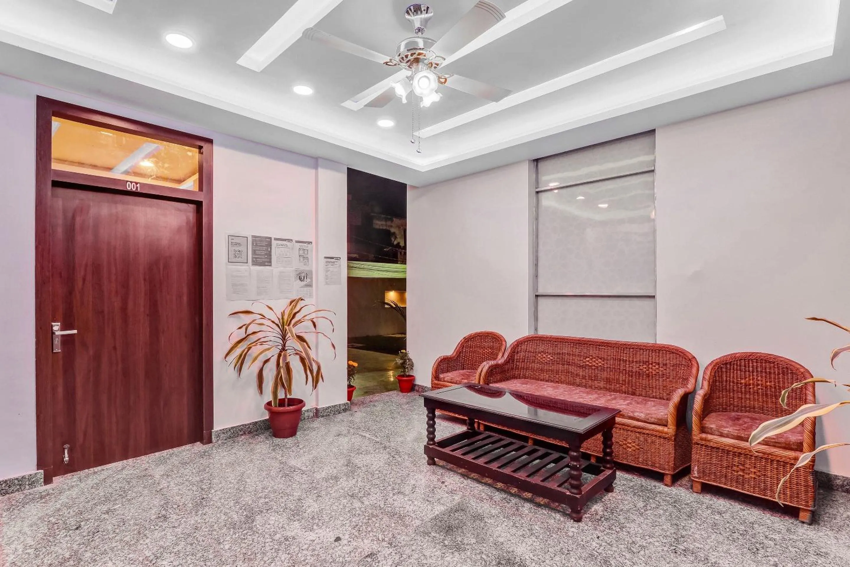 Lobby or reception in Collection O Yamuna Palace Near Gomti Riverfront Park