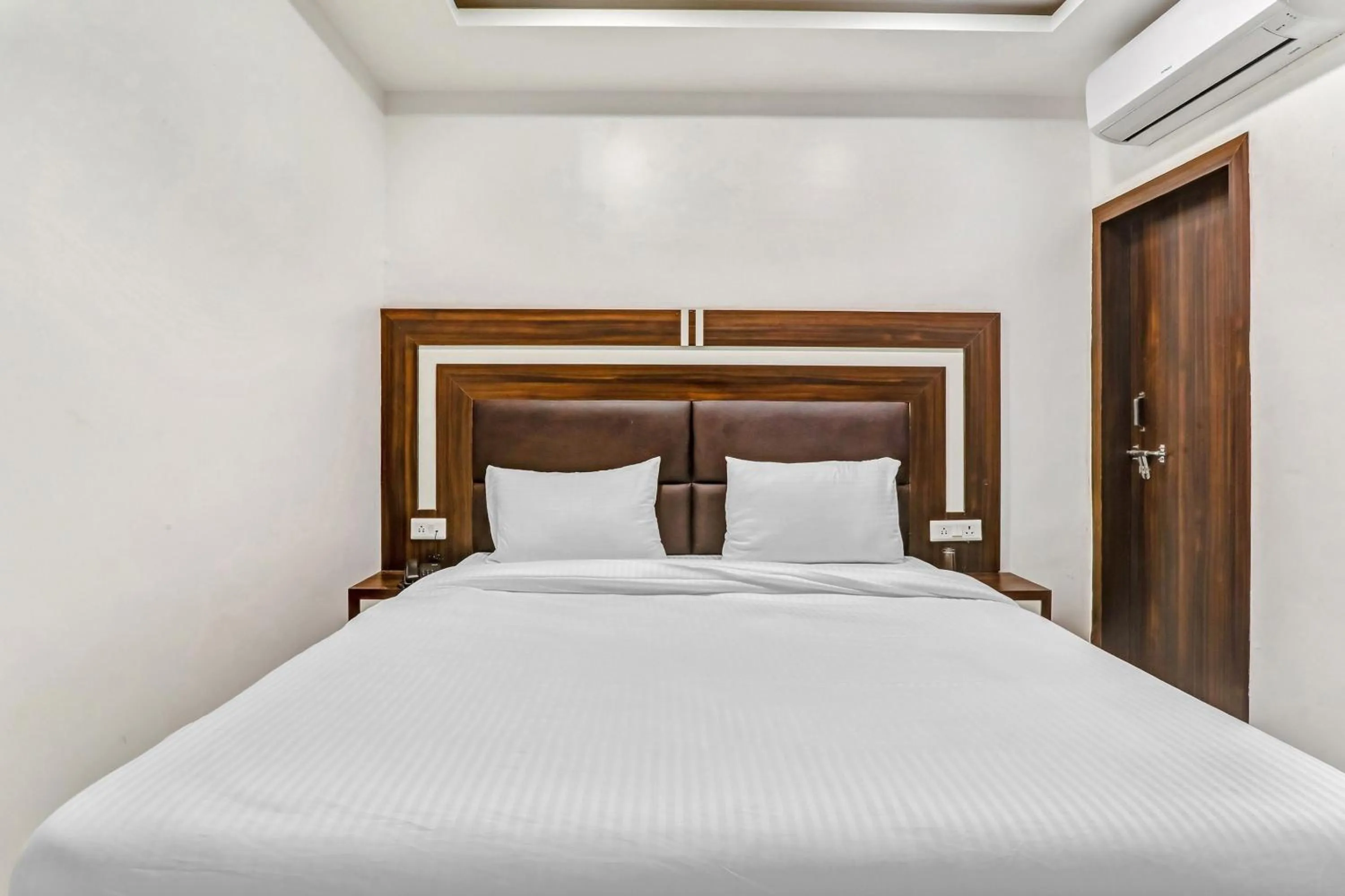 Bedroom, Bed in Collection O Yamuna Palace Near Gomti Riverfront Park