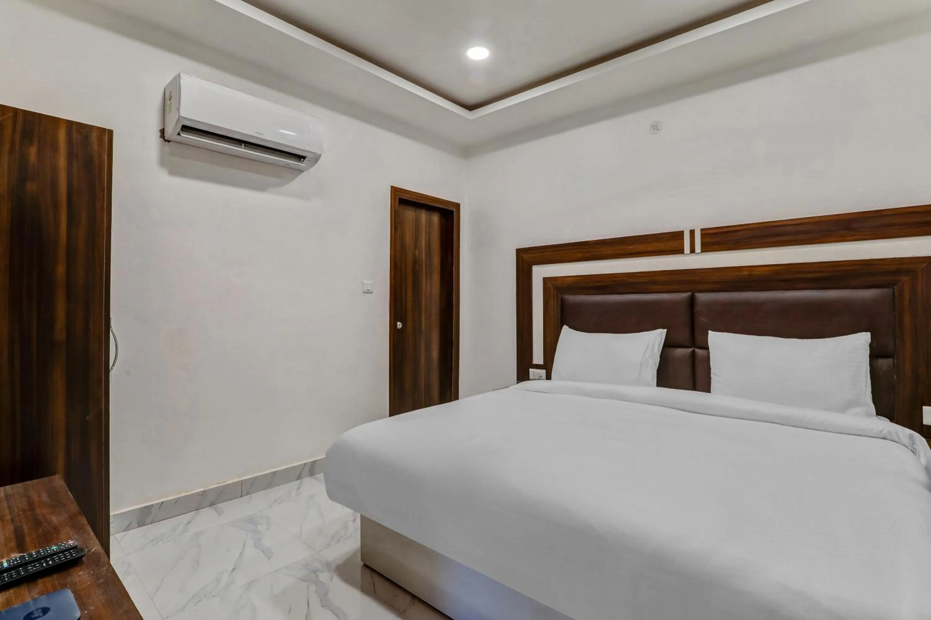 Bedroom, Bed in Collection O Yamuna Palace Near Gomti Riverfront Park