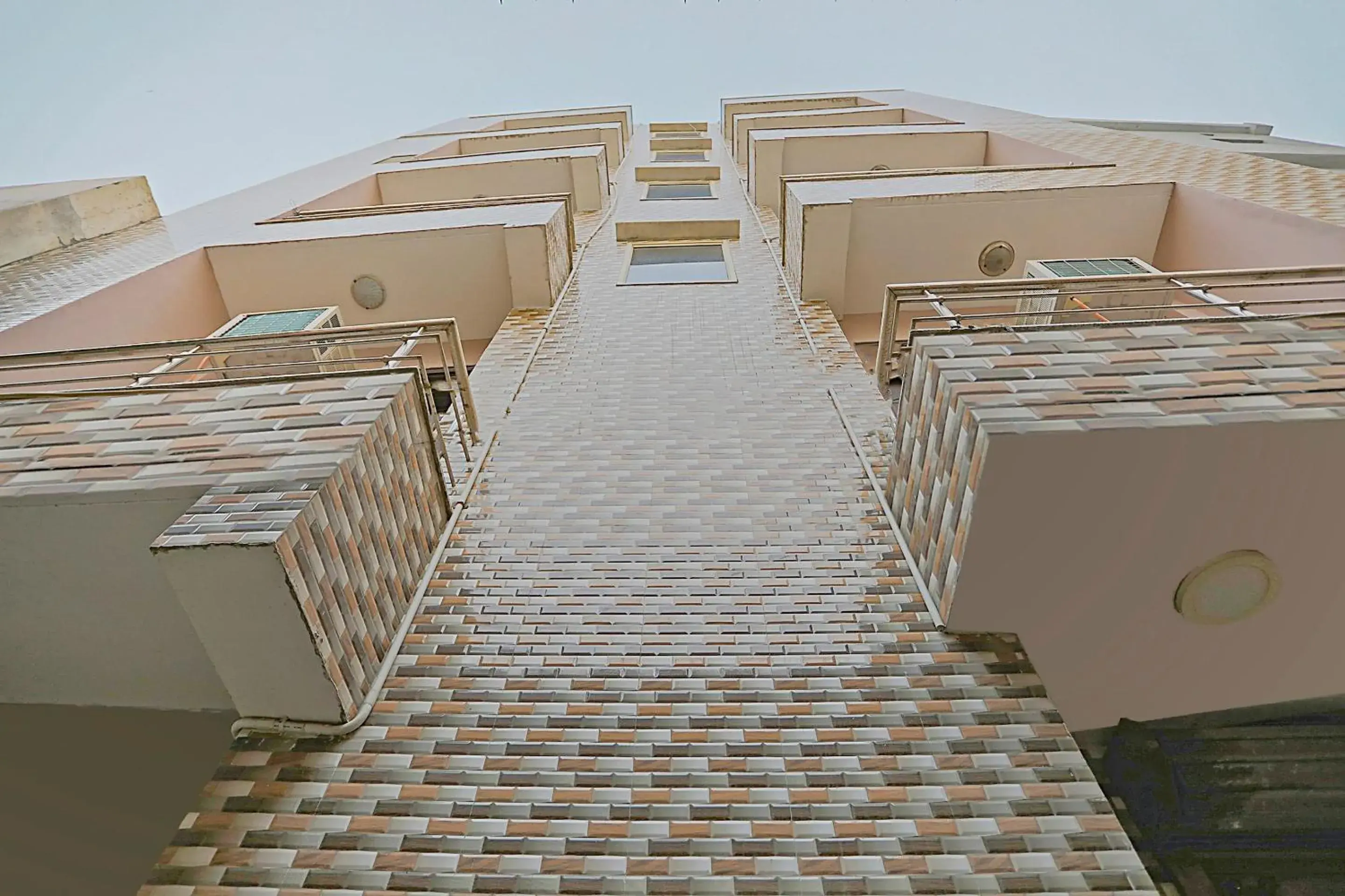 Facade/entrance in Hotel O Sun Villa Facade/entrance in Hotel O Sun Villa