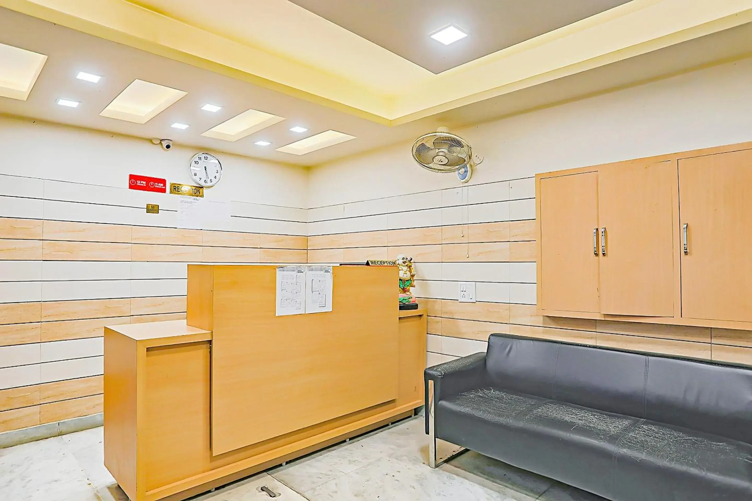 Lobby or reception in Hotel O Sun Villa Lobby or reception in Hotel O Sun Villa