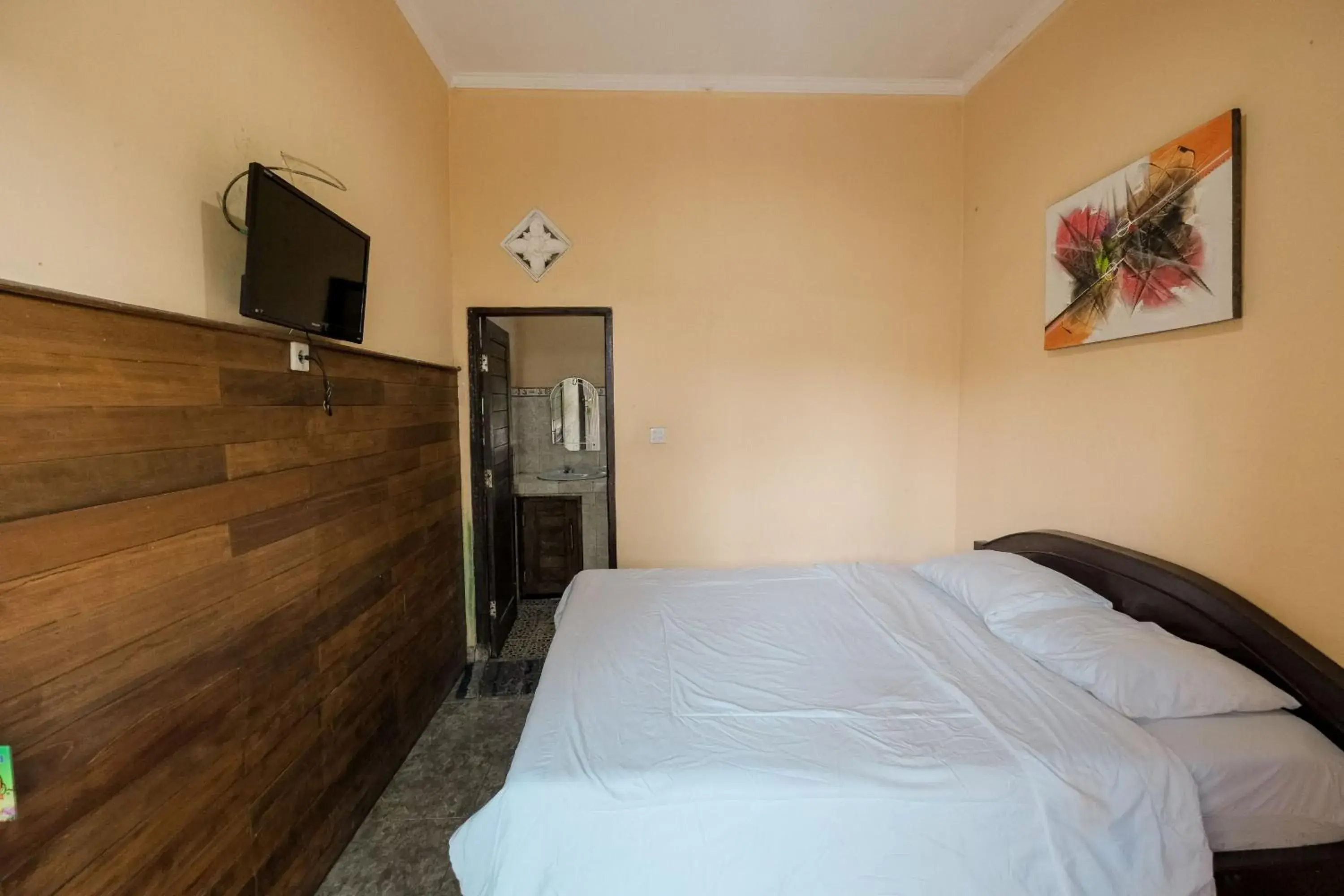 Bed in Pelangi Homestay Bedugul RedPartner Bed in Pelangi Homestay Bedugul RedPartner