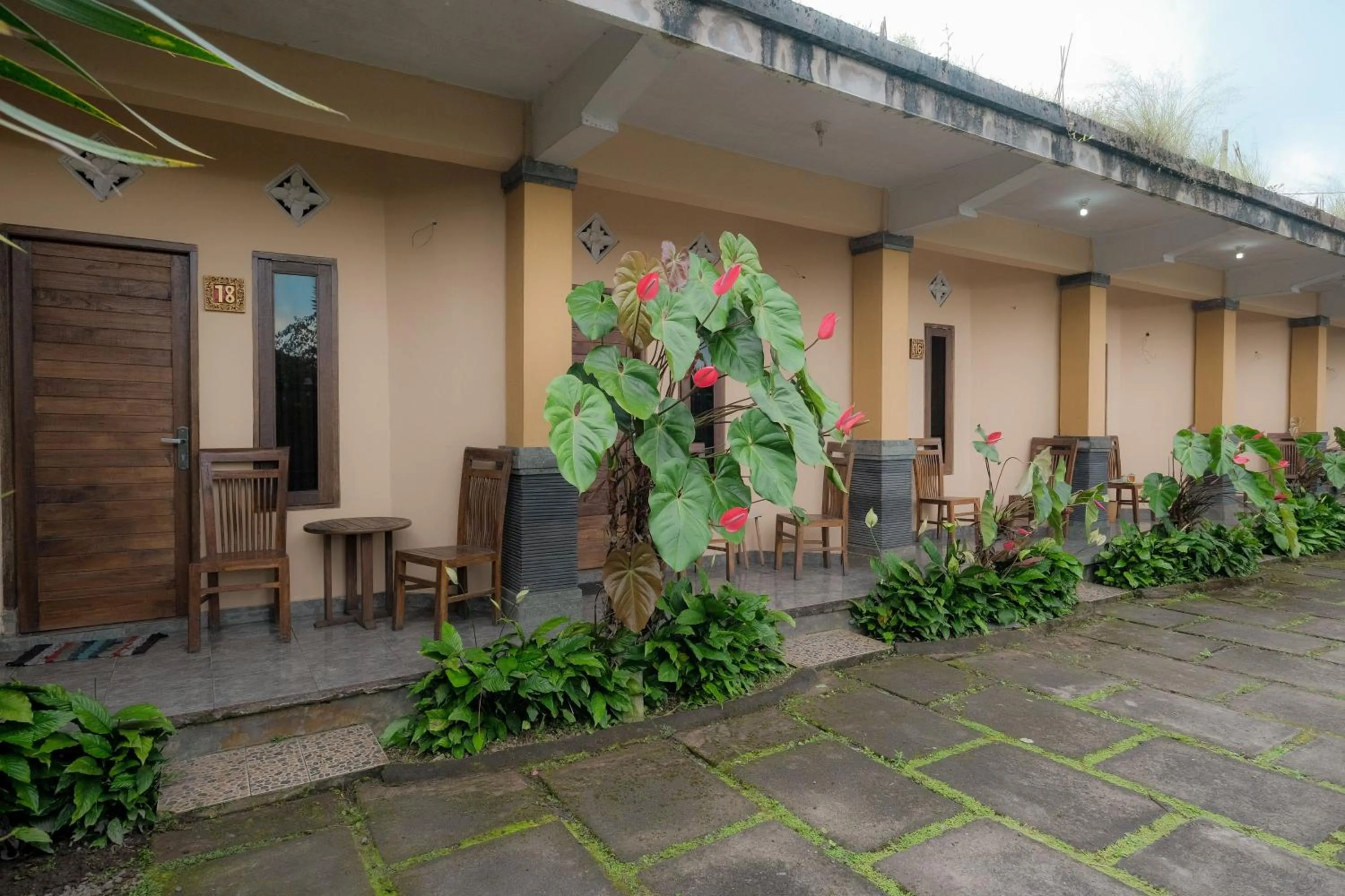 Patio in Pelangi Homestay Bedugul RedPartner
