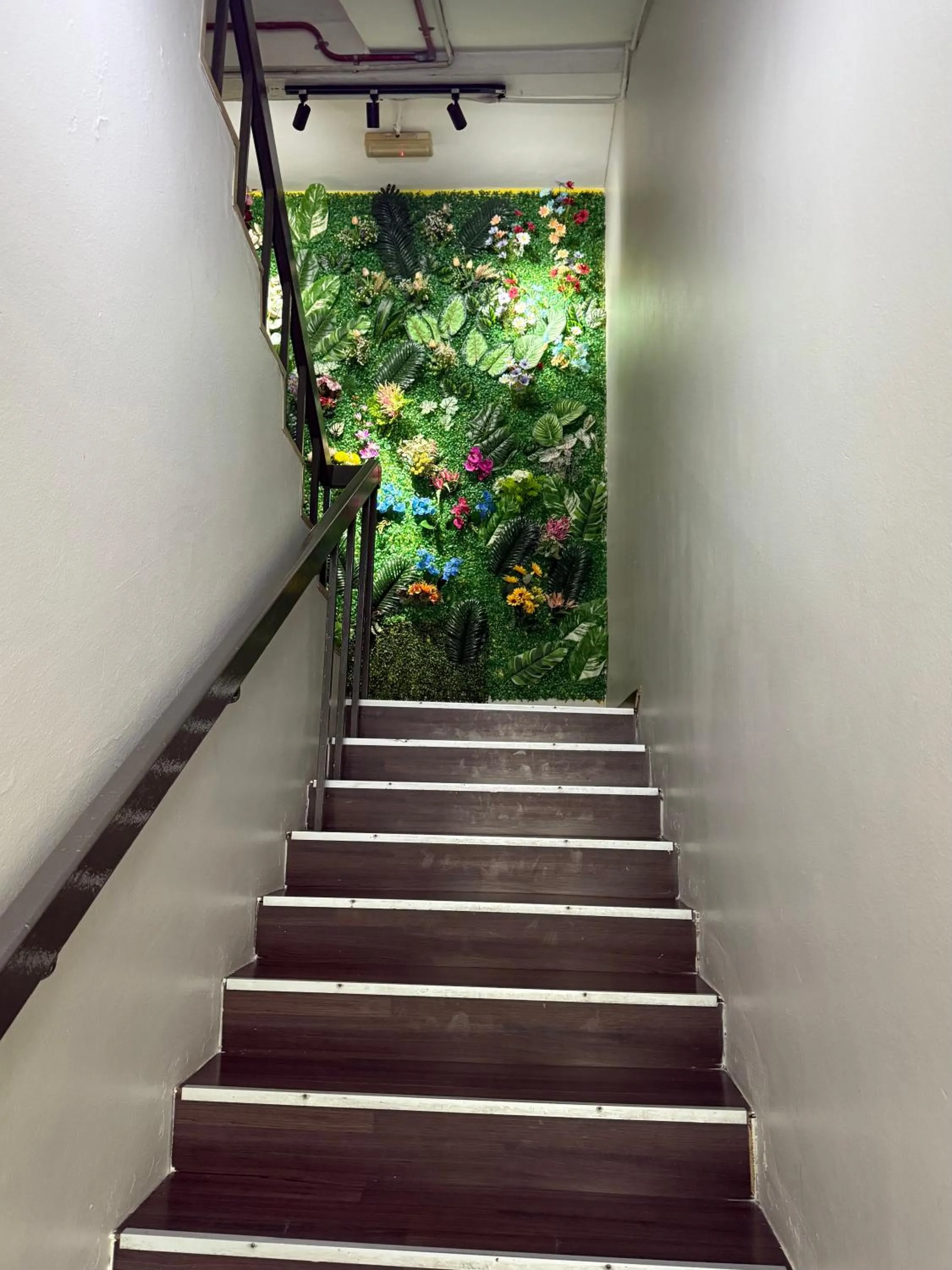 1st Living Subang SS15