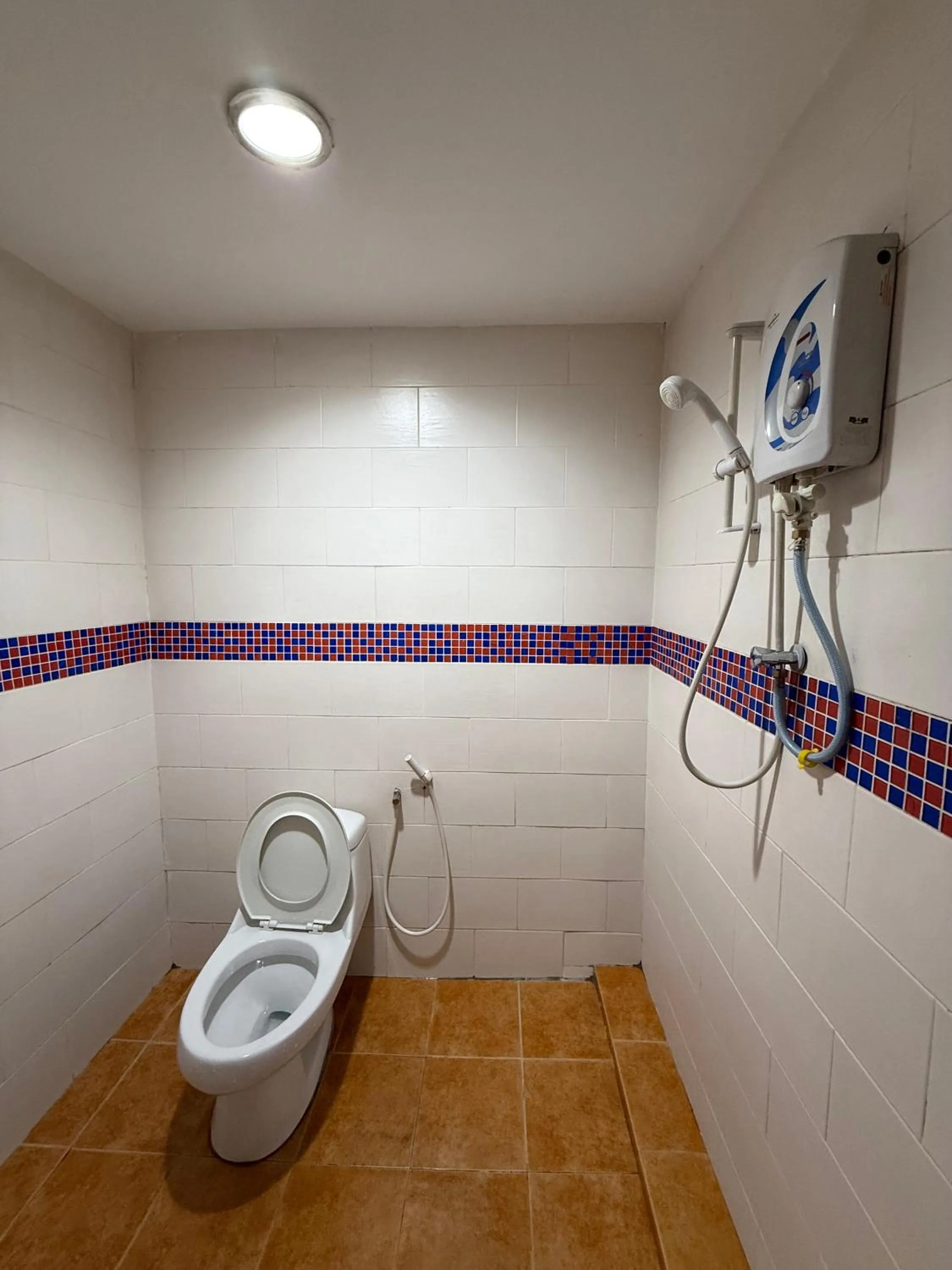 1st Living Subang SS15