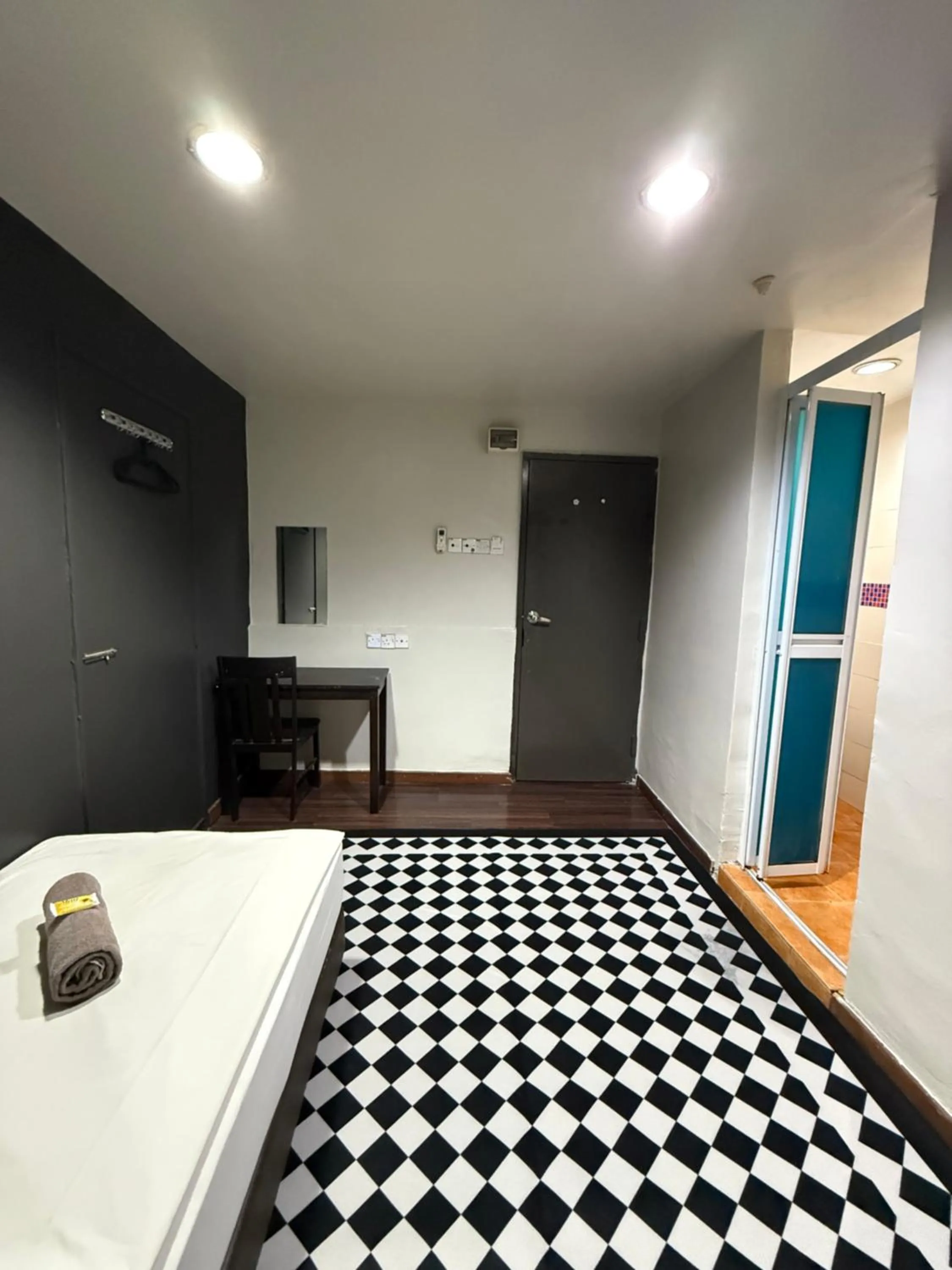 Bed in 1st Living Subang SS15