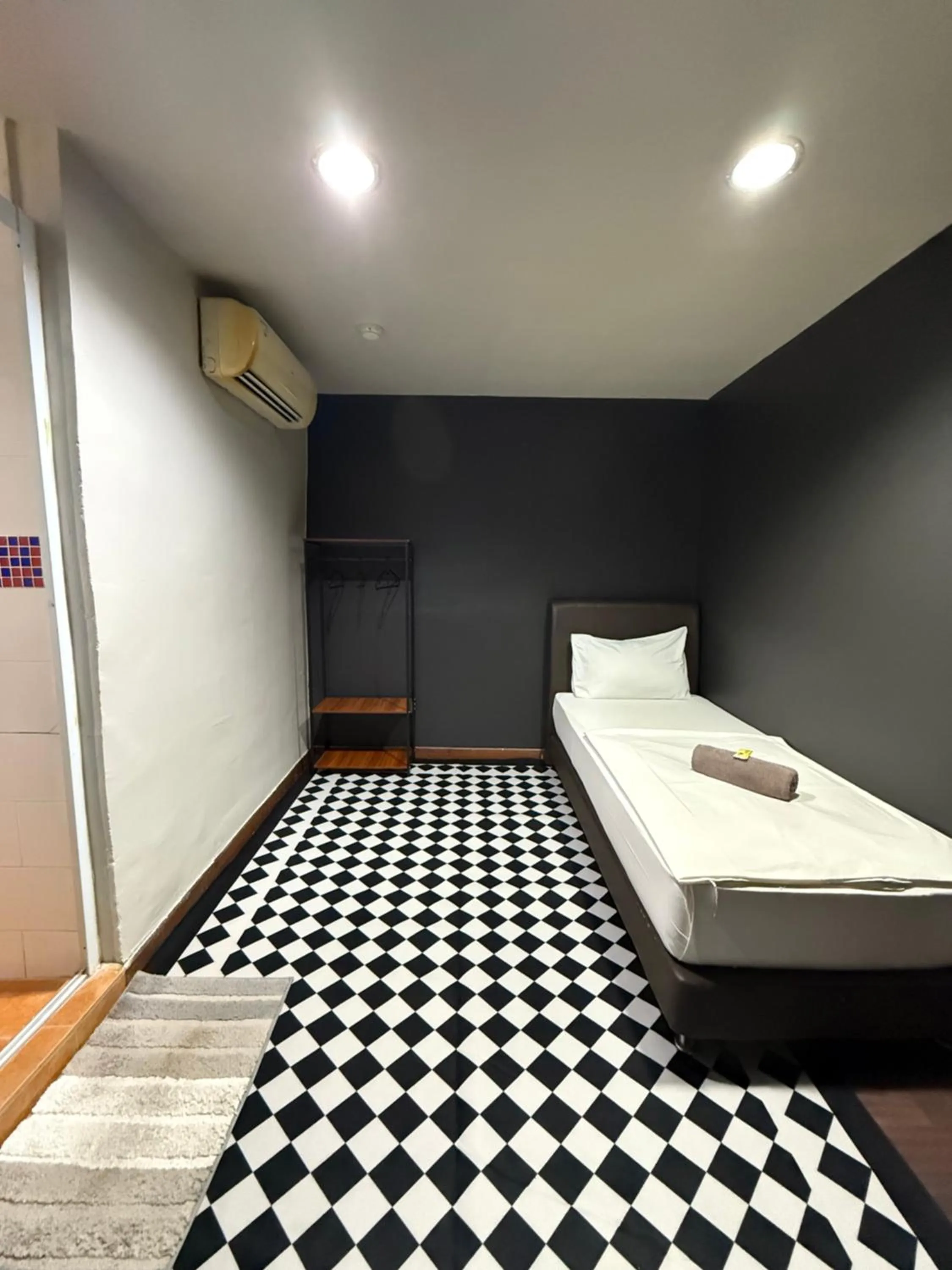 Bed in 1st Living Subang SS15