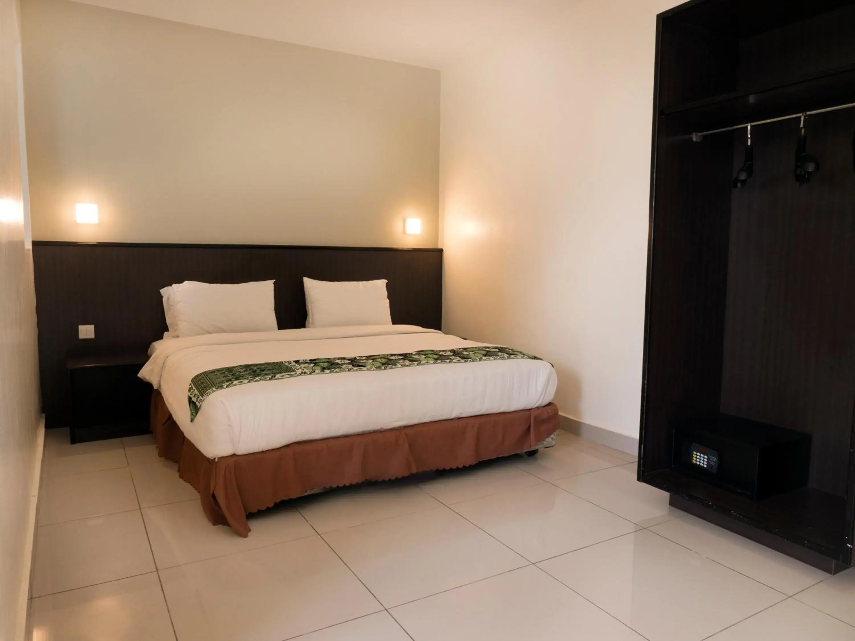 Bedroom, Bed in Sipadan Inn Service Apartments Semporna Bedroom, Bed in Sipadan Inn Service Apartments Semporna