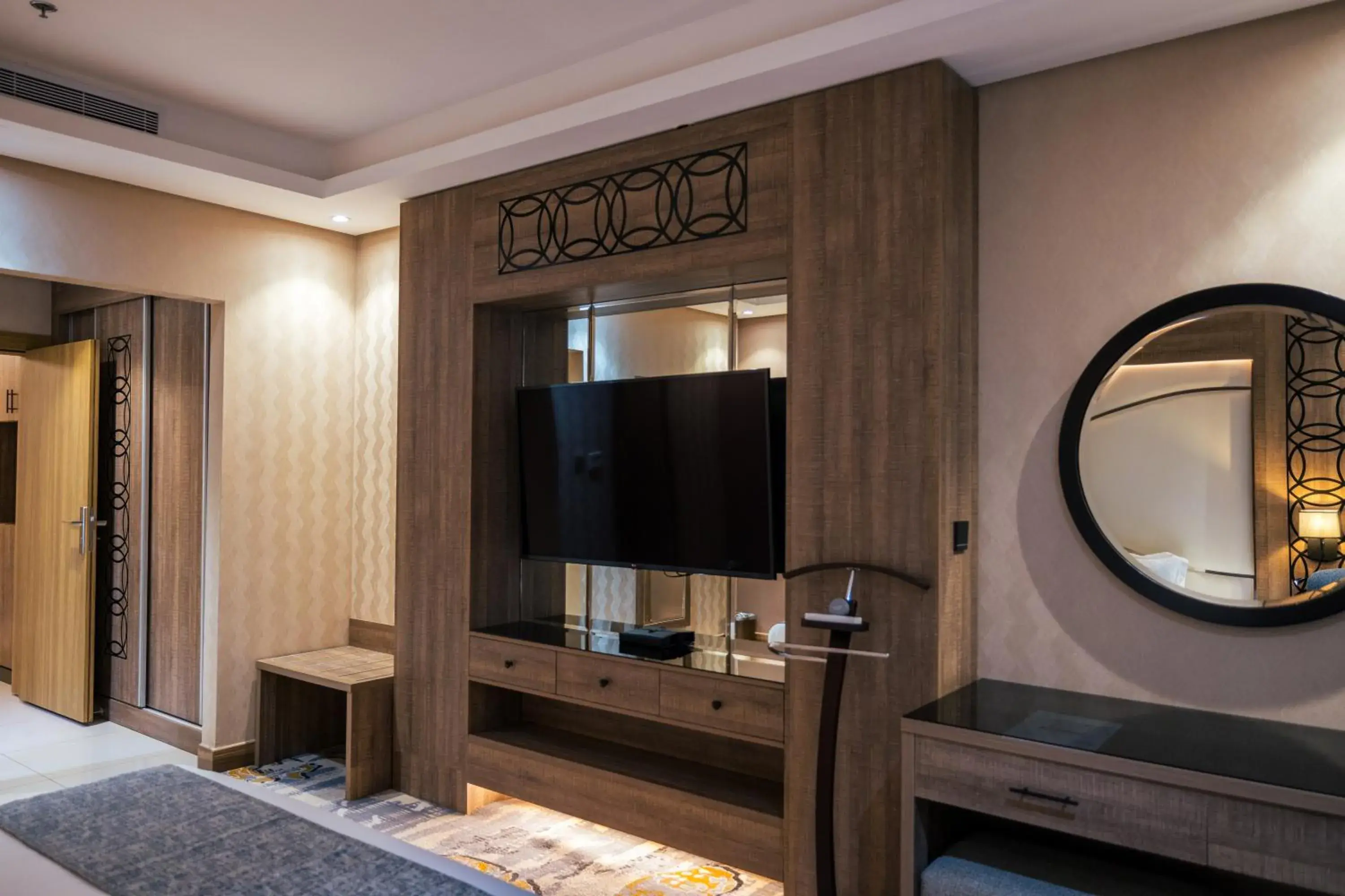 Family Suite in Mirnian Hotel Family Suite in Mirnian Hotel