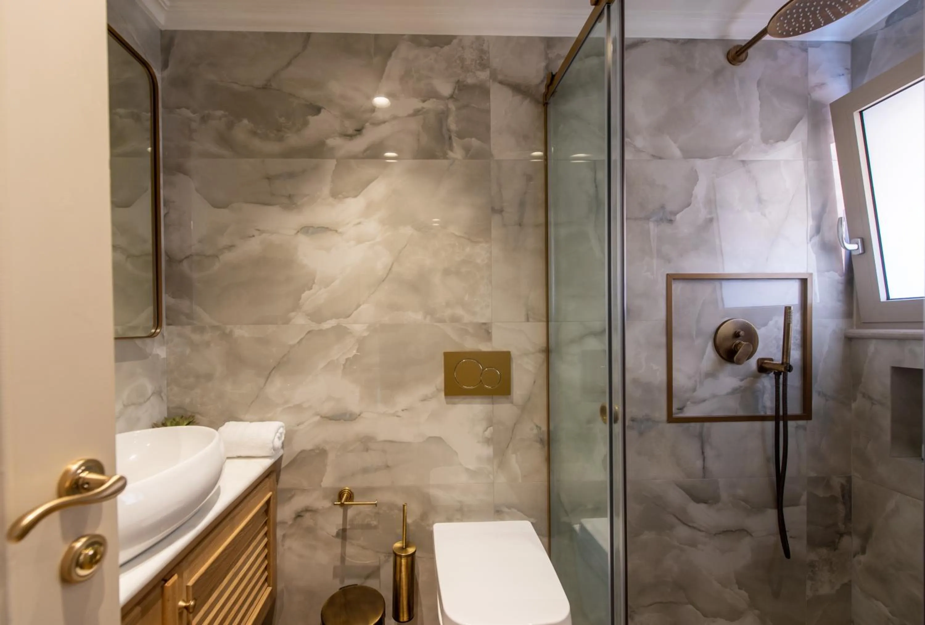 Bathroom in Capolavoro Suites