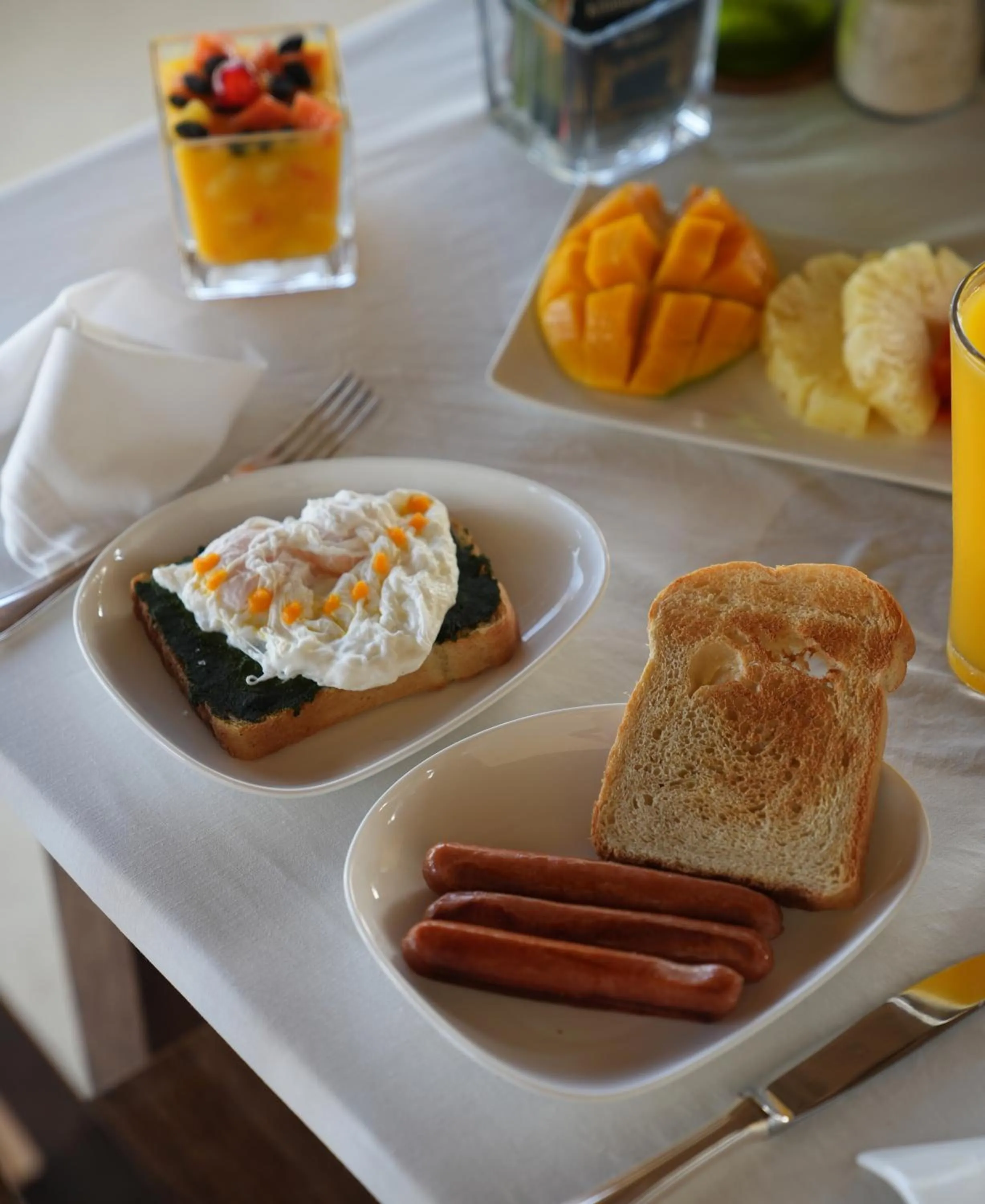 Breakfast in Amani Villas Nature Retreat