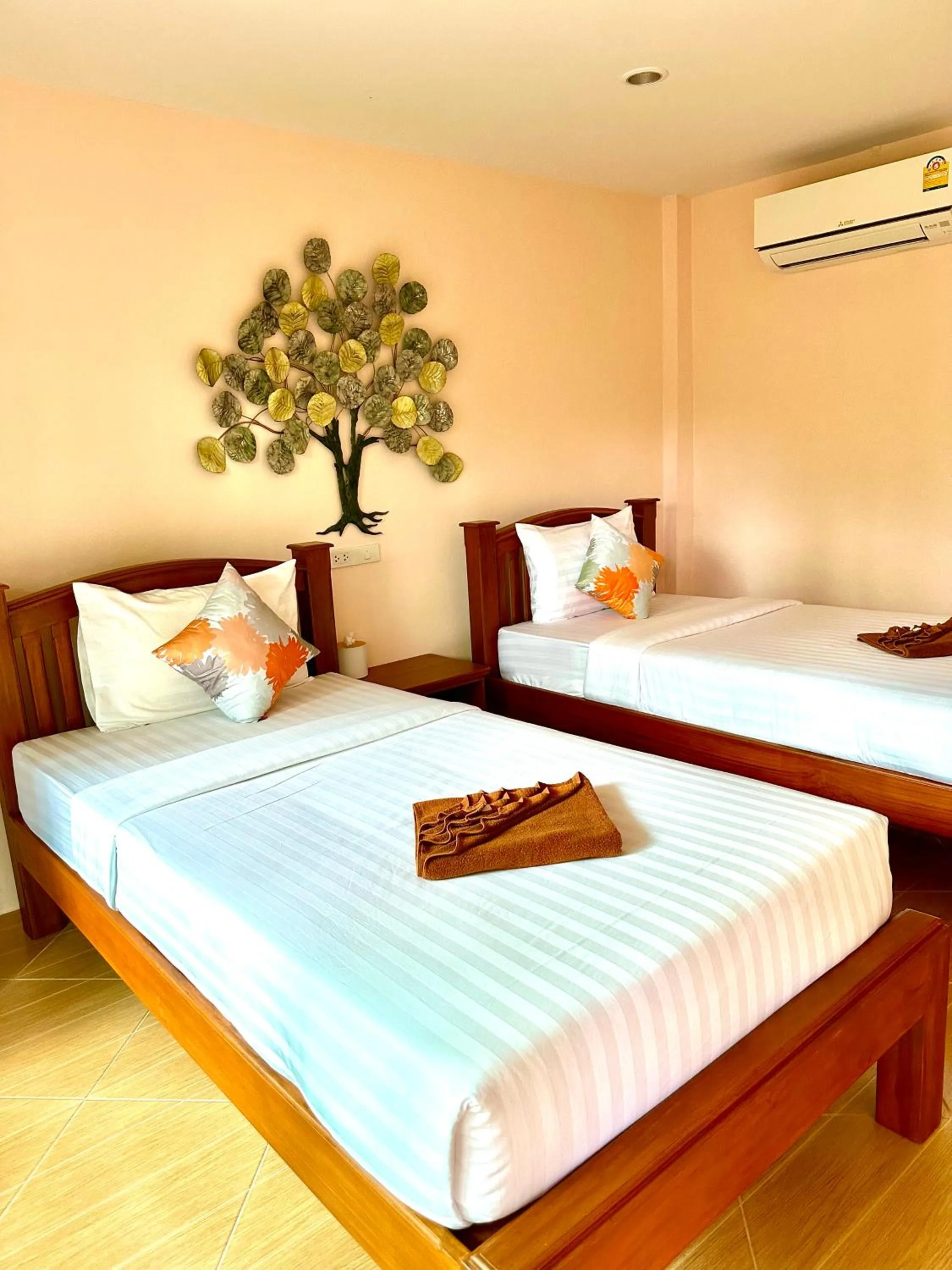 Bed in Family House Resort, Haad Rin