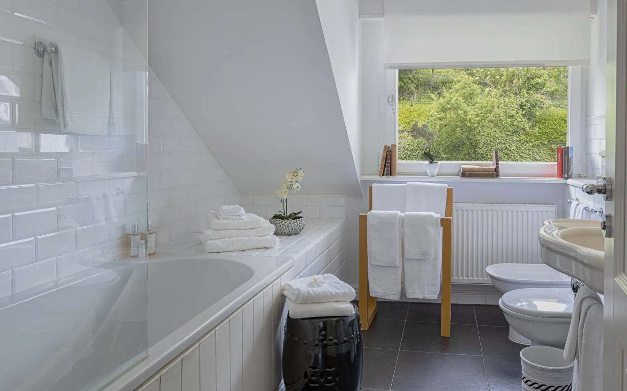 Bathroom in House of Hütter- Heidelberg Suites Boutique