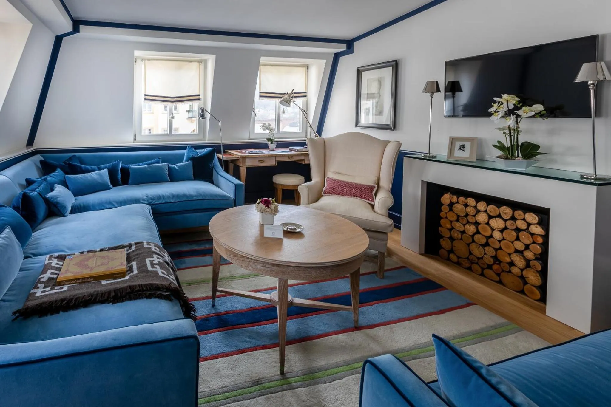 TV and multimedia in House of Hütter- Heidelberg Suites Boutique