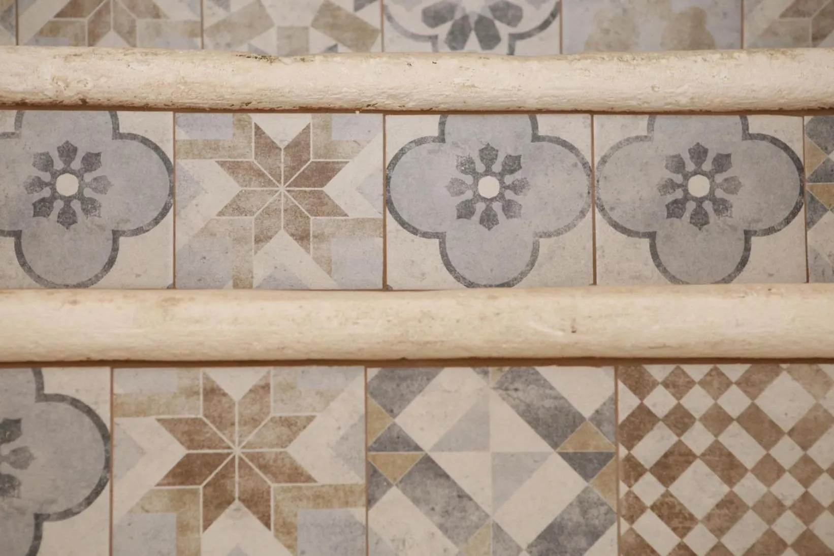 Decorative detail in Nel Vicoletto