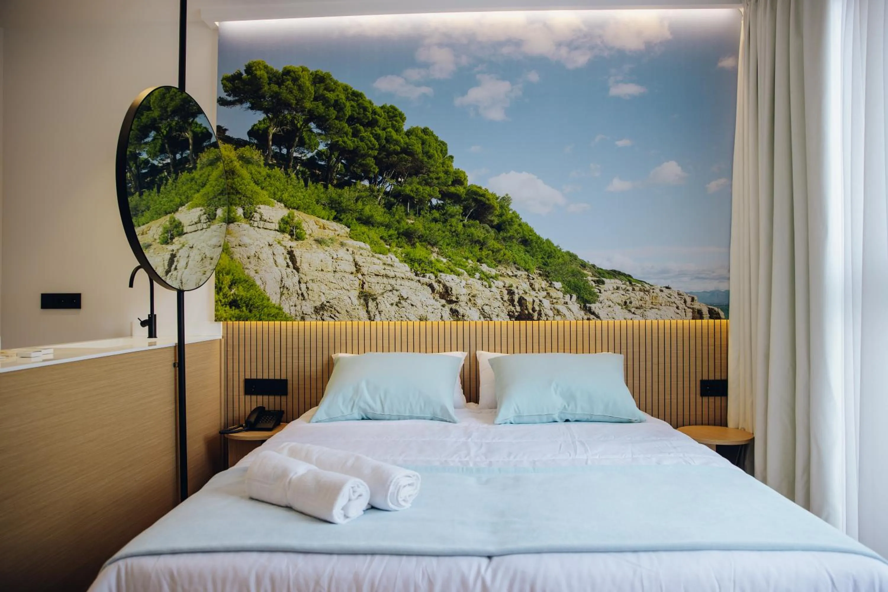 Bed in Alannia Salou