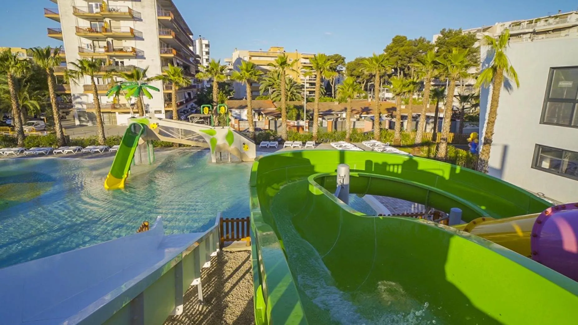 Aqua park in Alannia Salou