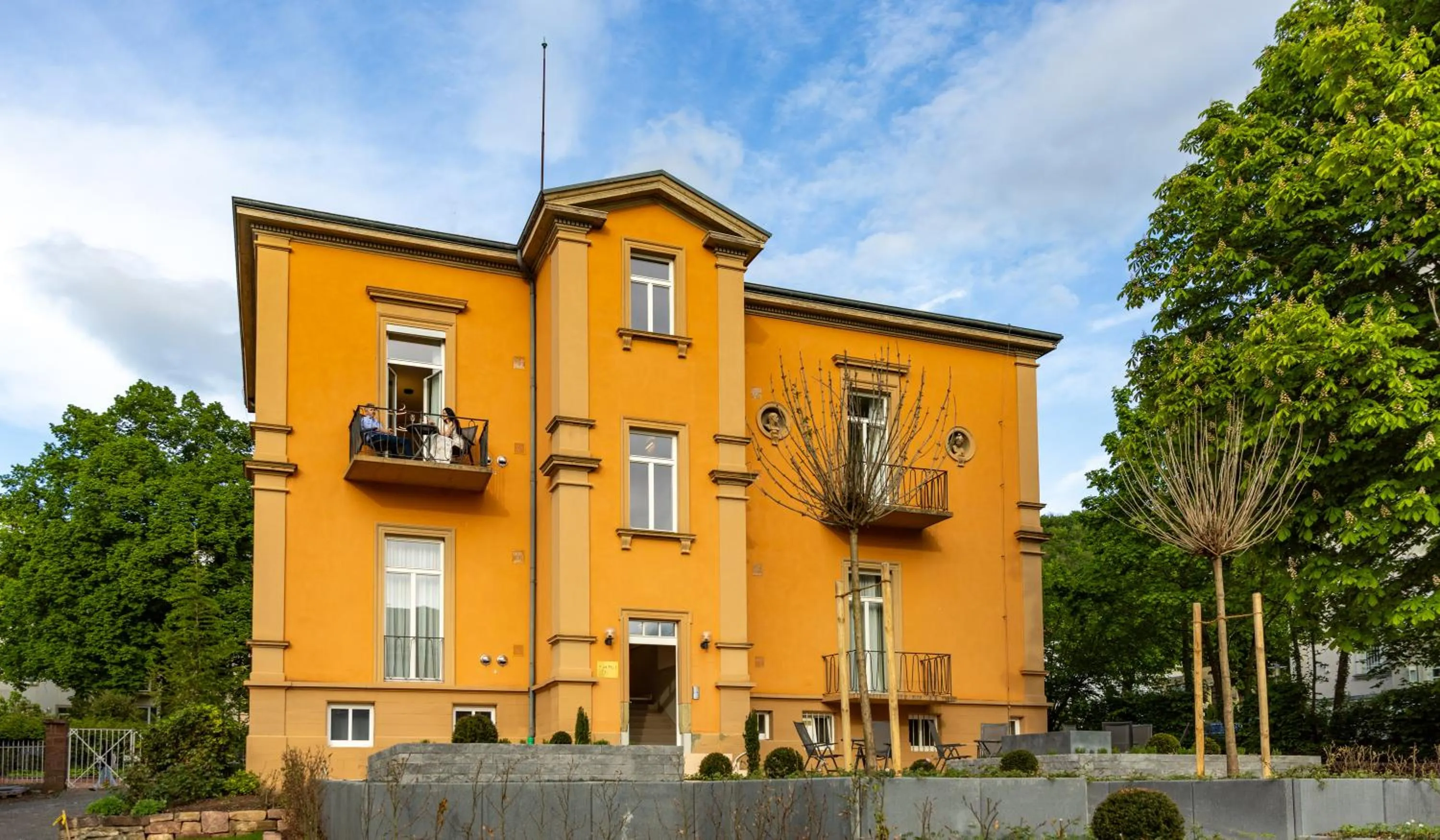 Property building in Kaiserhof Victoria