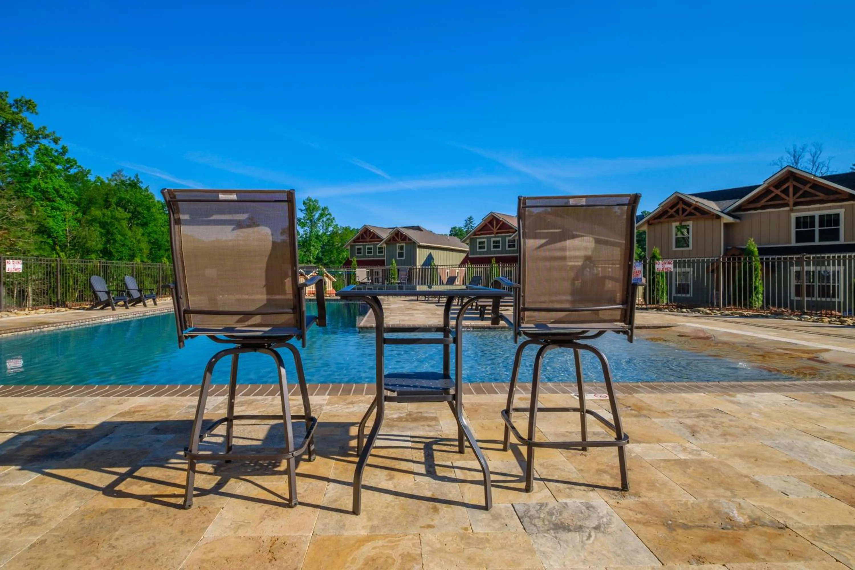 Mountain Sunrise Pool Cottage chalet