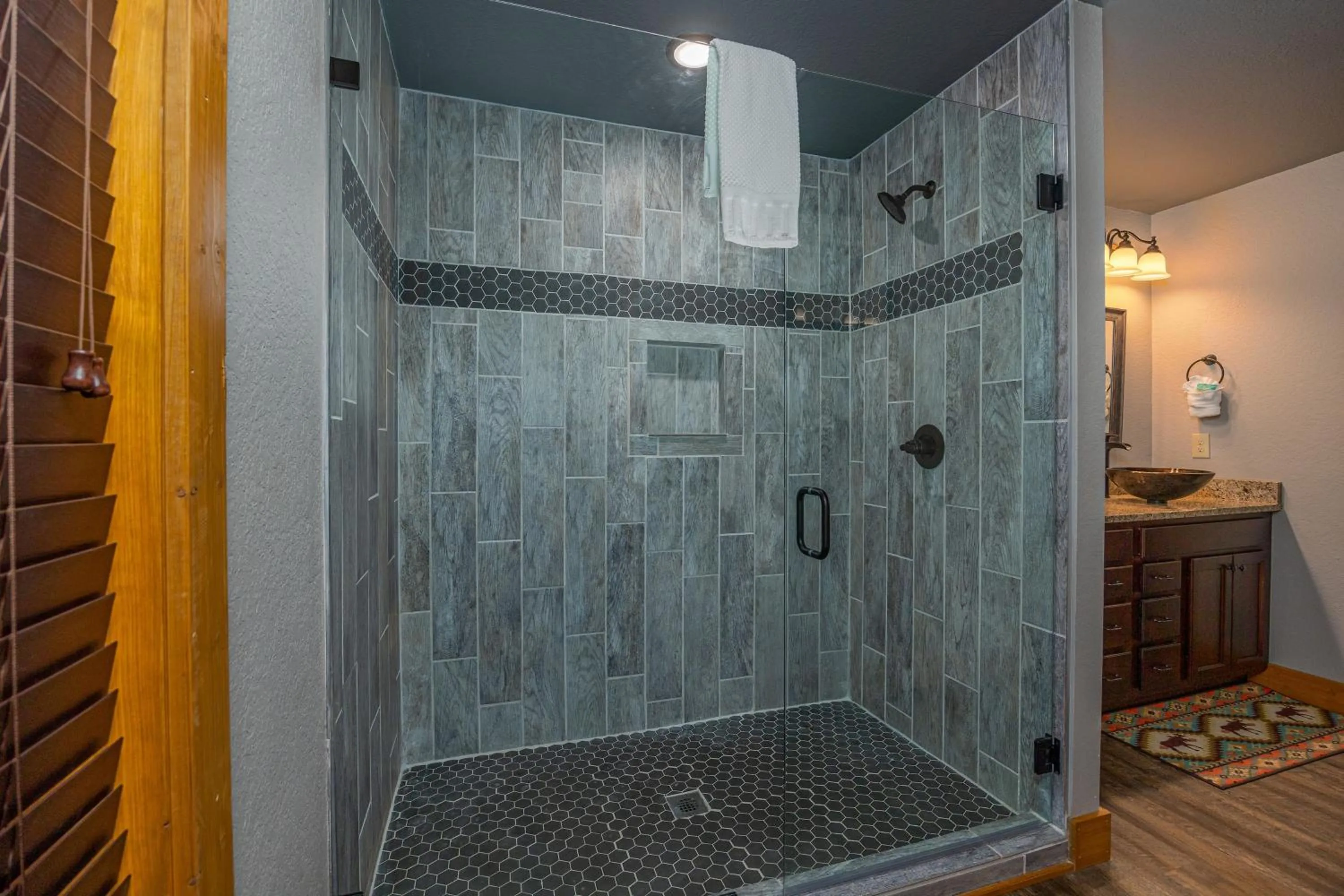 Mountain Sunrise Pool Cottage chalet