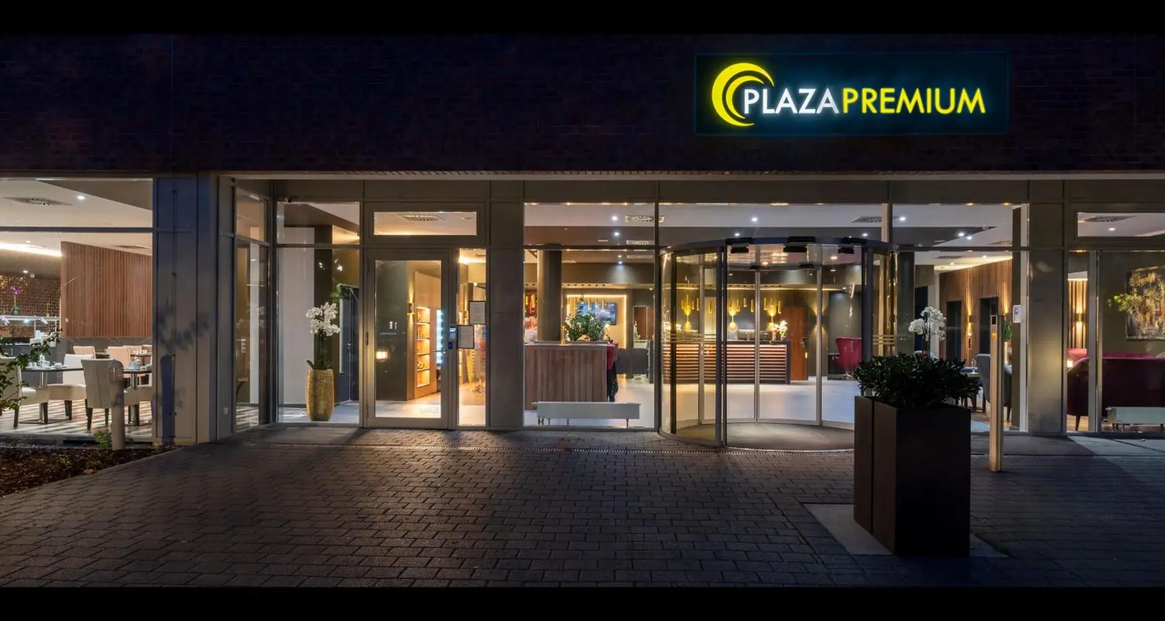 Property building in PLAZA Premium Karlsruhe Property building in PLAZA Premium Karlsruhe