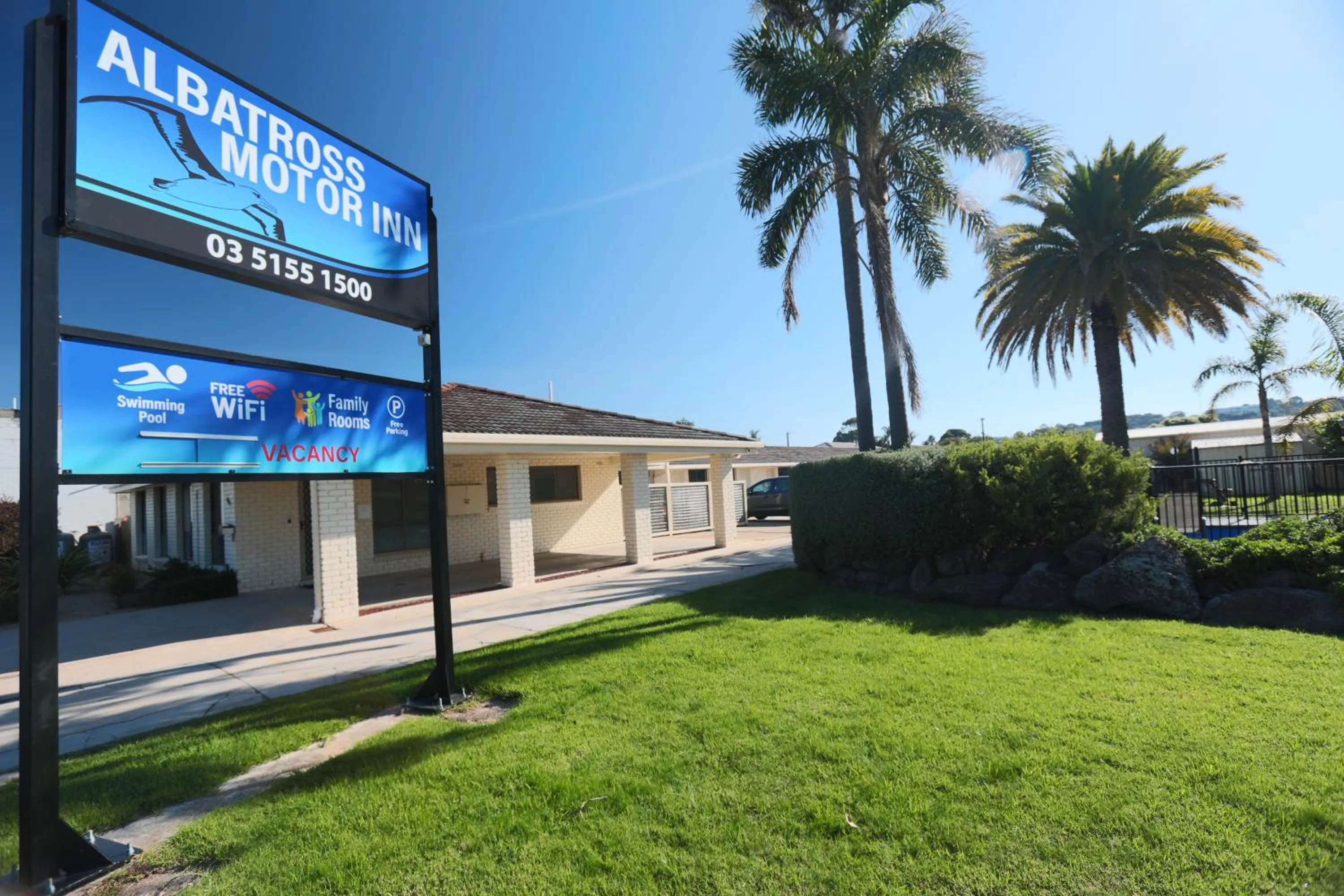 Albatross Motor Inn