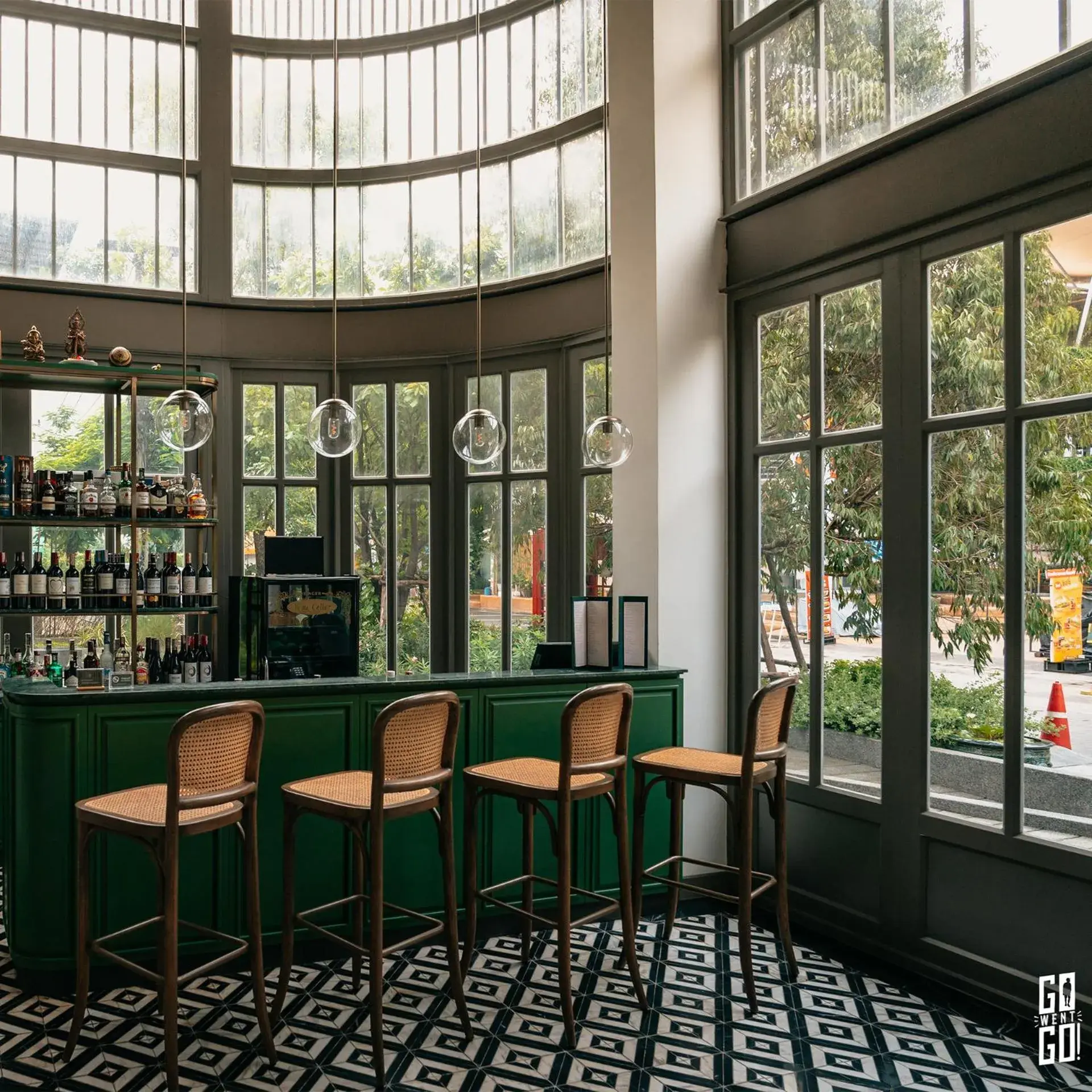 Lounge or bar in Hotel MOCO Lounge or bar in Hotel MOCO