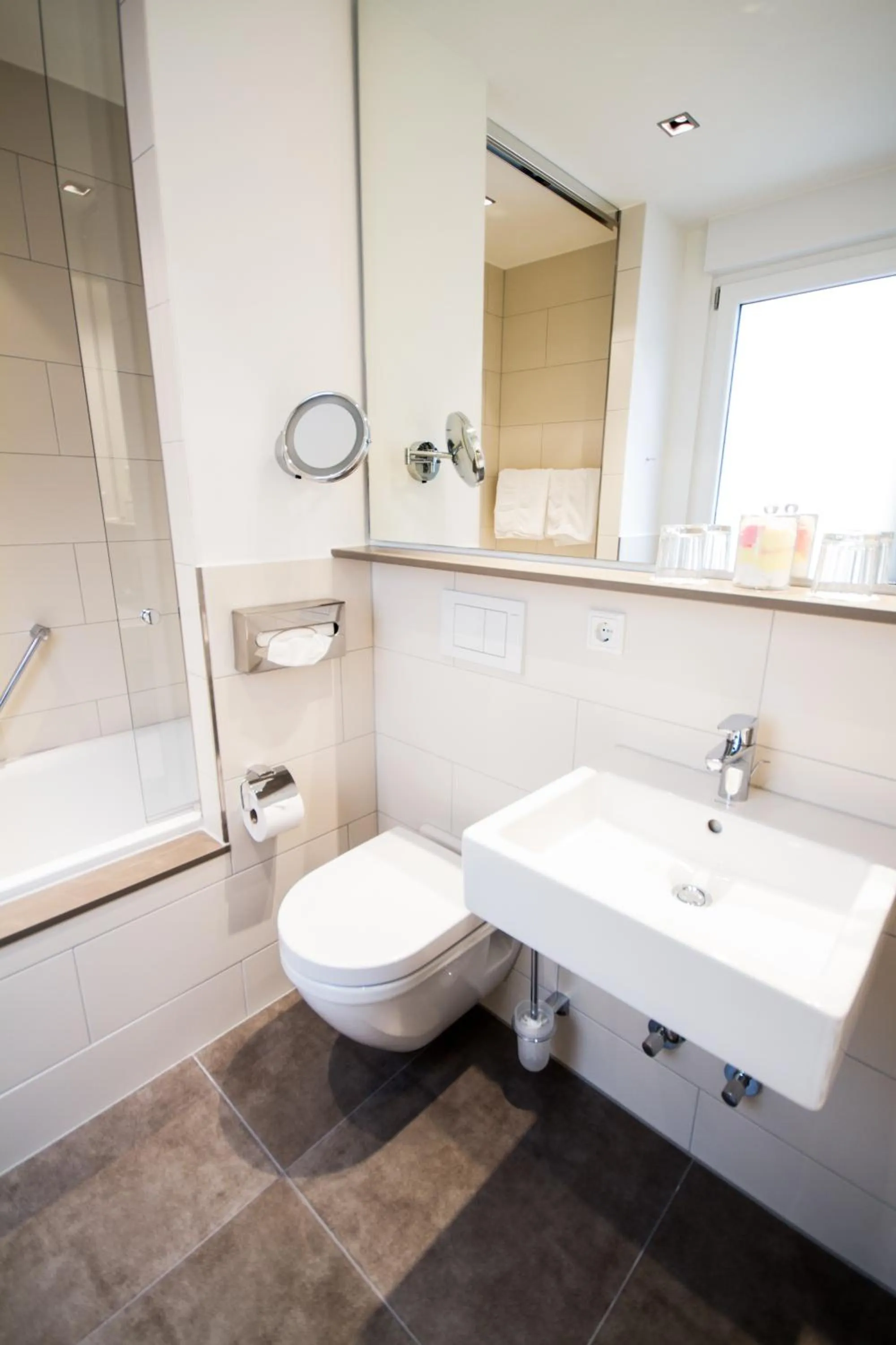 Bathroom in Hotel Heidelberger Hof